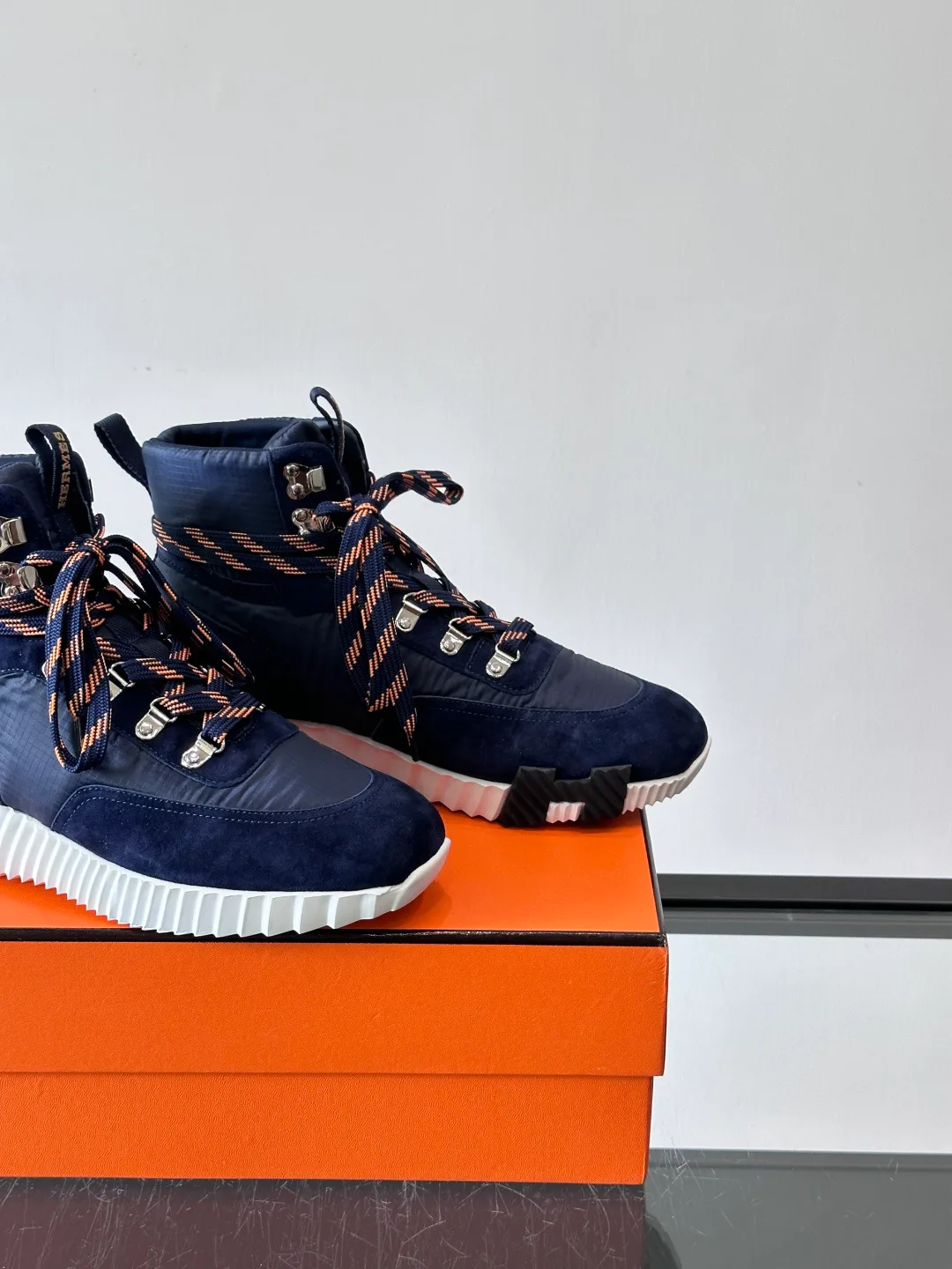 Кроссовки Женские Hermes 211853