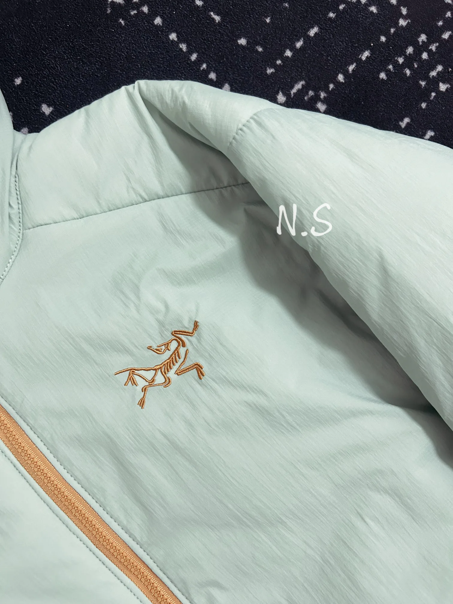 Куртки И Пуховики Женские Arcteryx 18681152