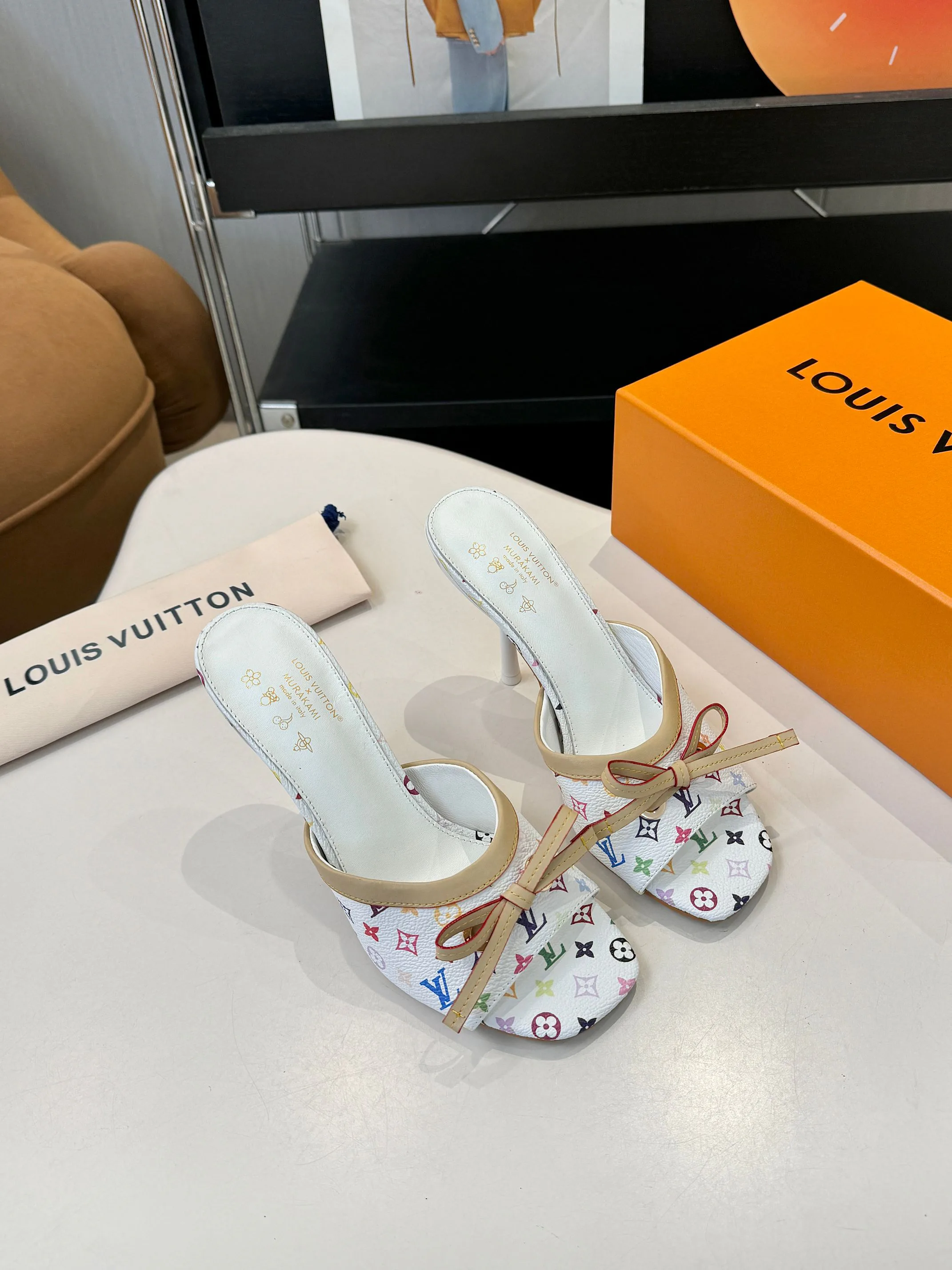 Босоножки Женские Louis Vuitton 11190676