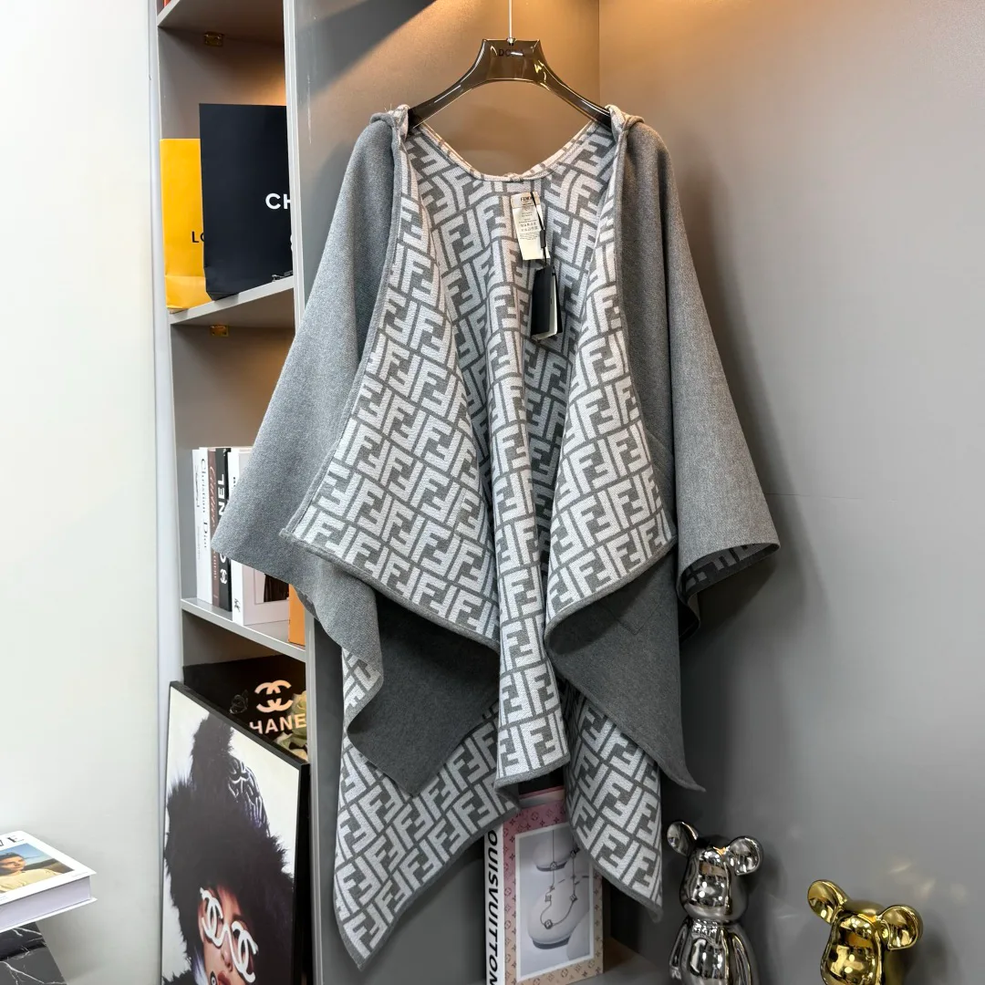 Пальто Женские Fendi 18518806