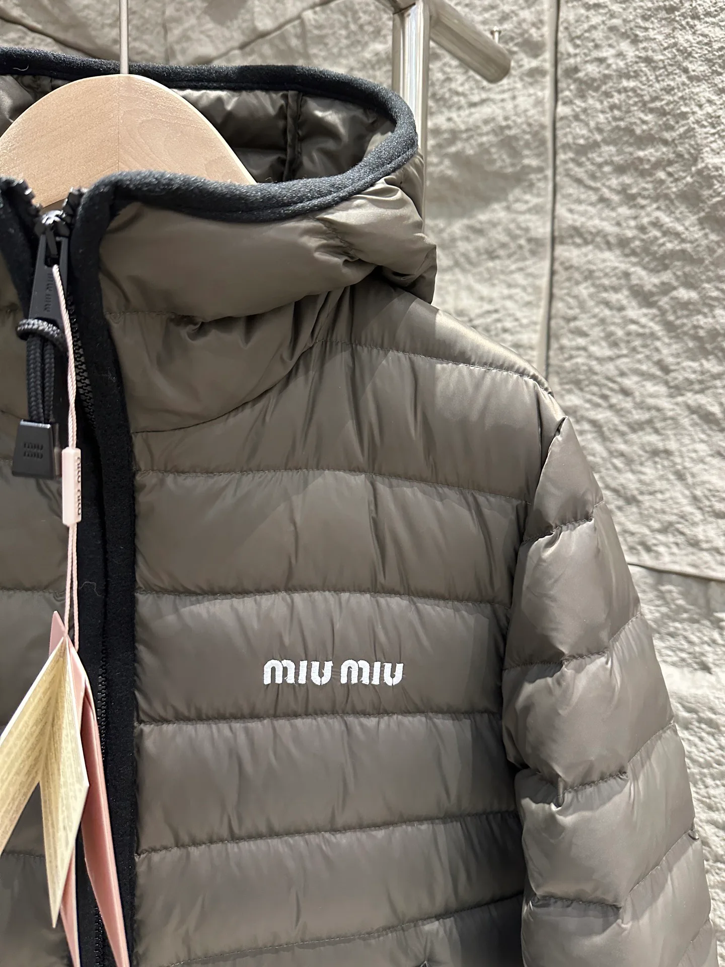 Куртки И Пуховики Женские Miu Miu 18017033
