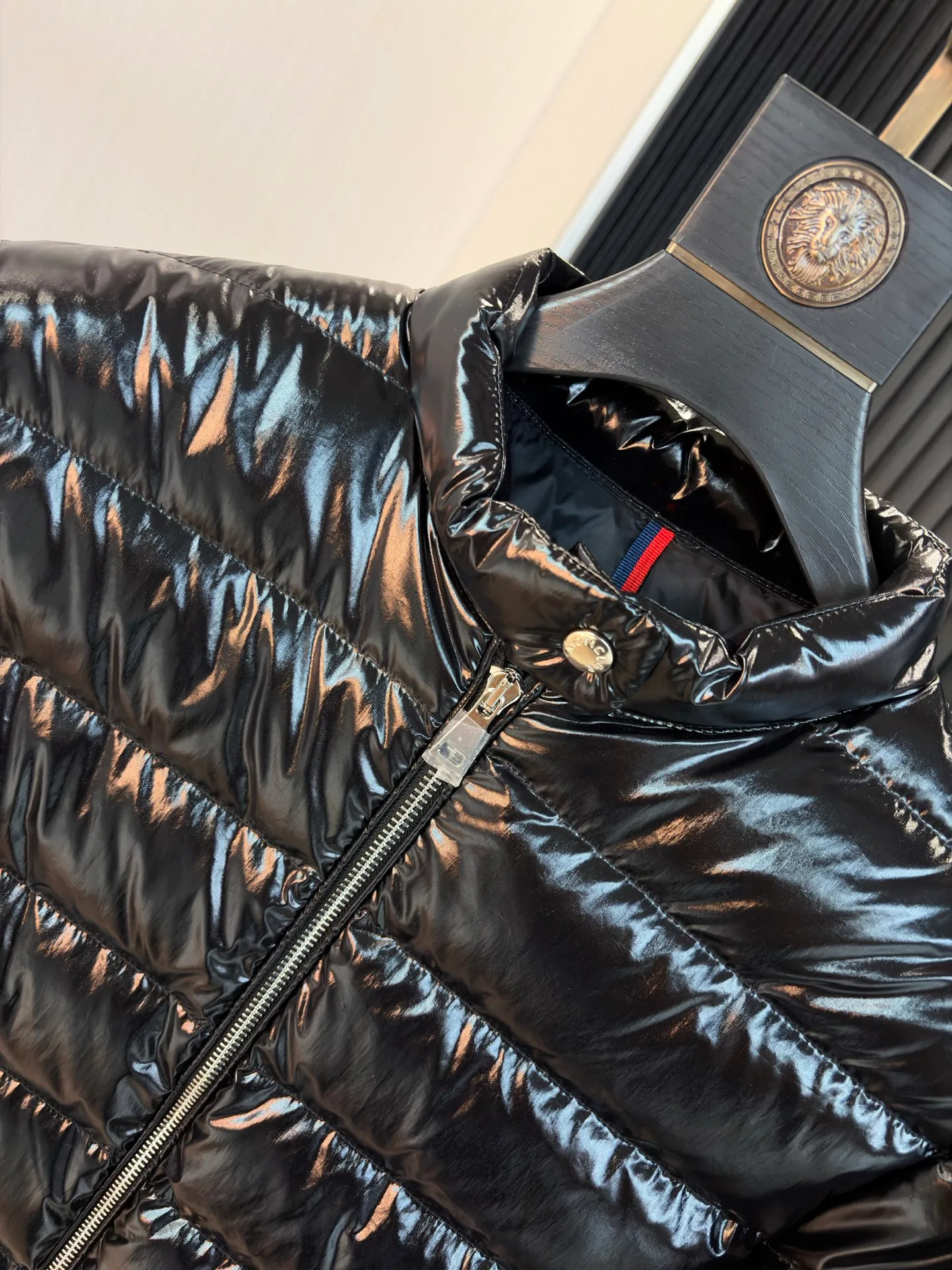 Куртки И Пуховики Мужские Moncler 17908028