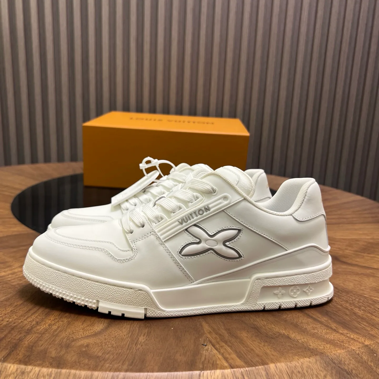 Кроссовки Женские Louis Vuitton 82701