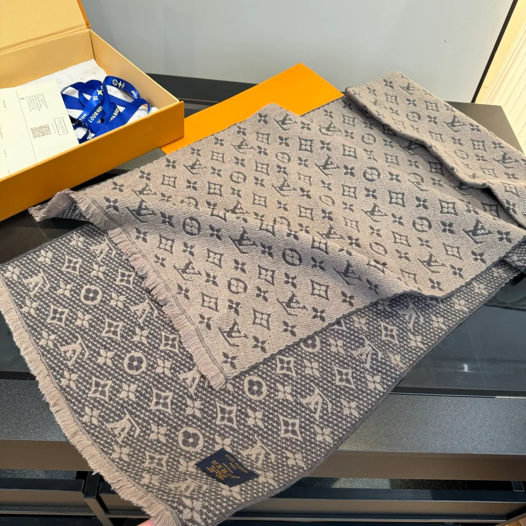 Шарфы Louis Vuitton 1303448