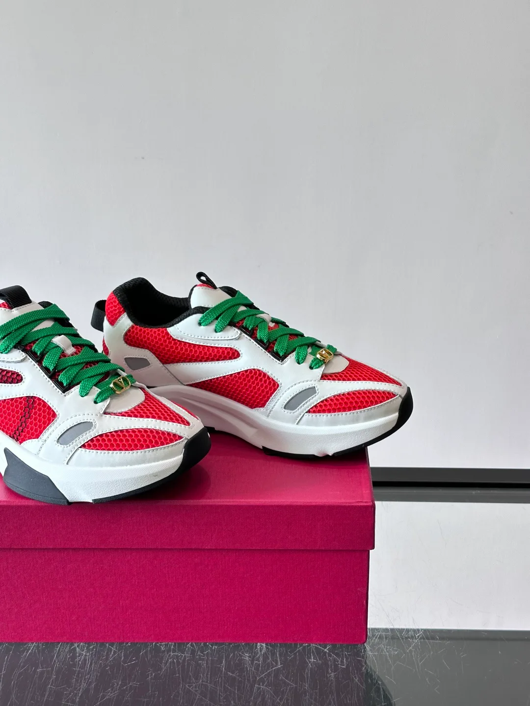 Кроссовки Женские Valentino 17224117
