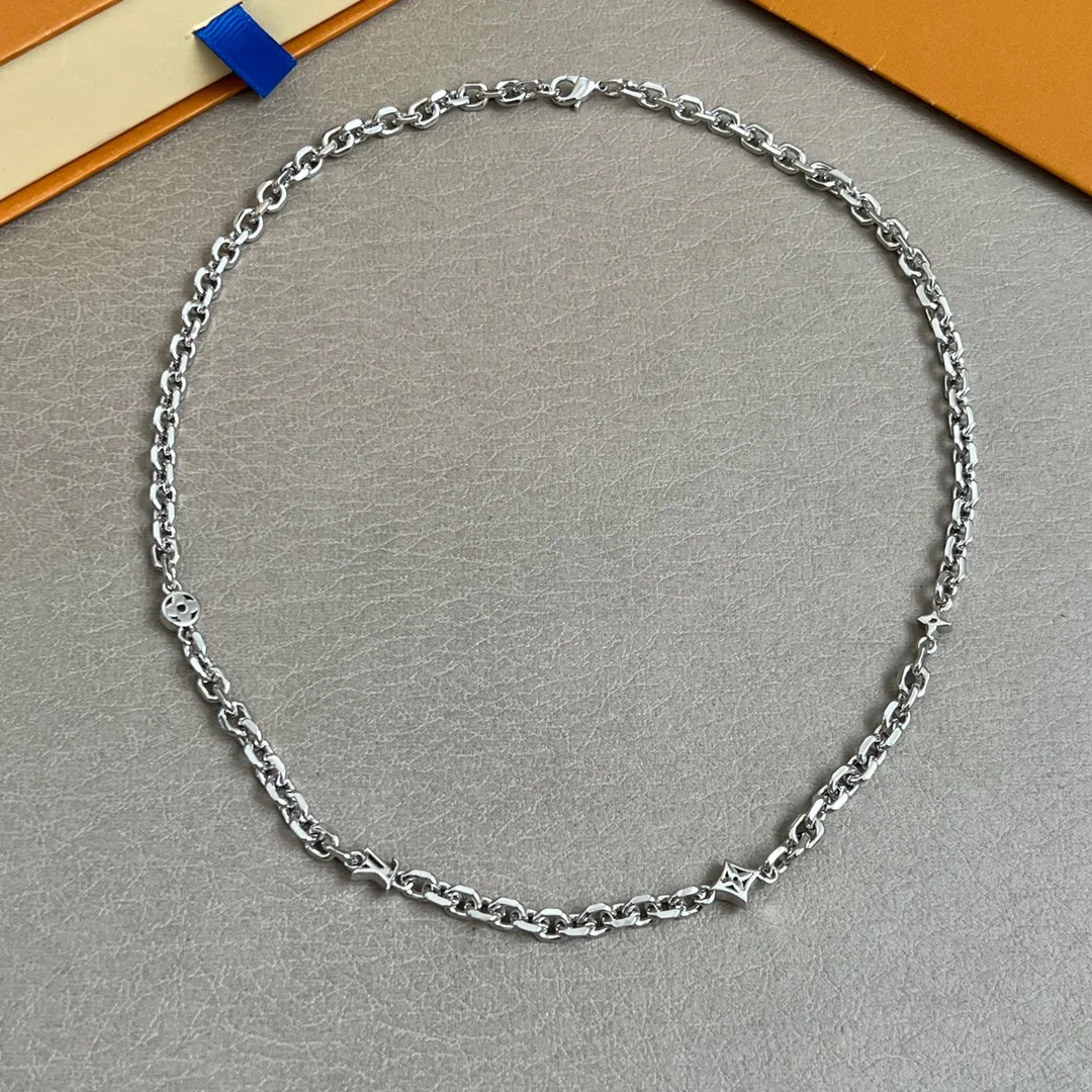 Бижутерия Louis Vuitton 151655