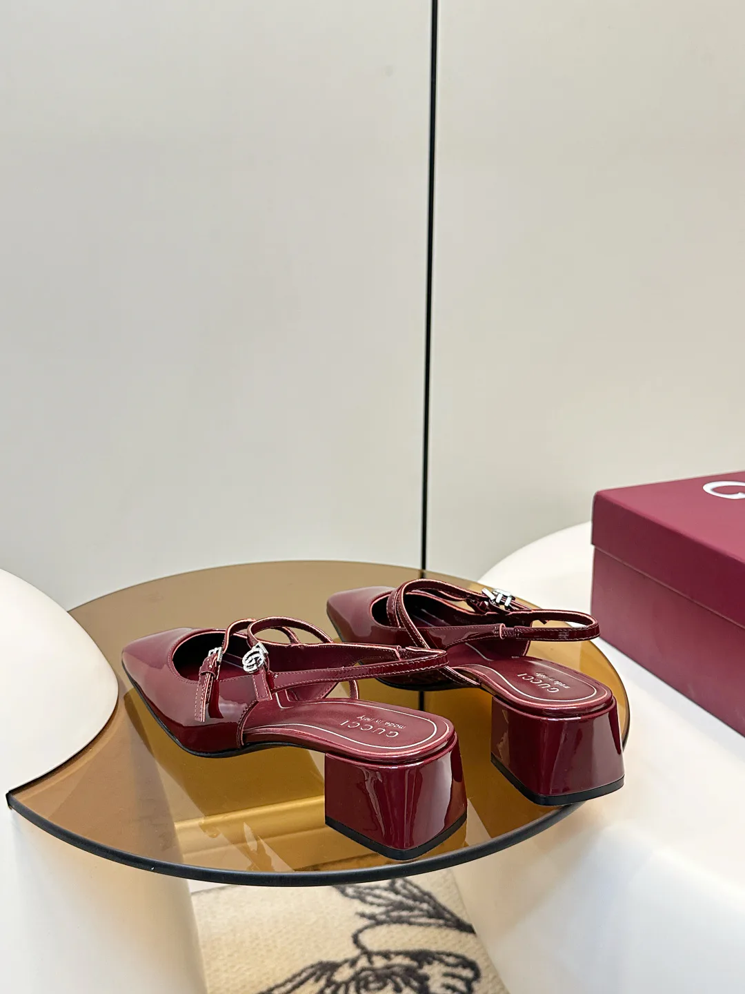 Босоножки Женские Gucci 12835299