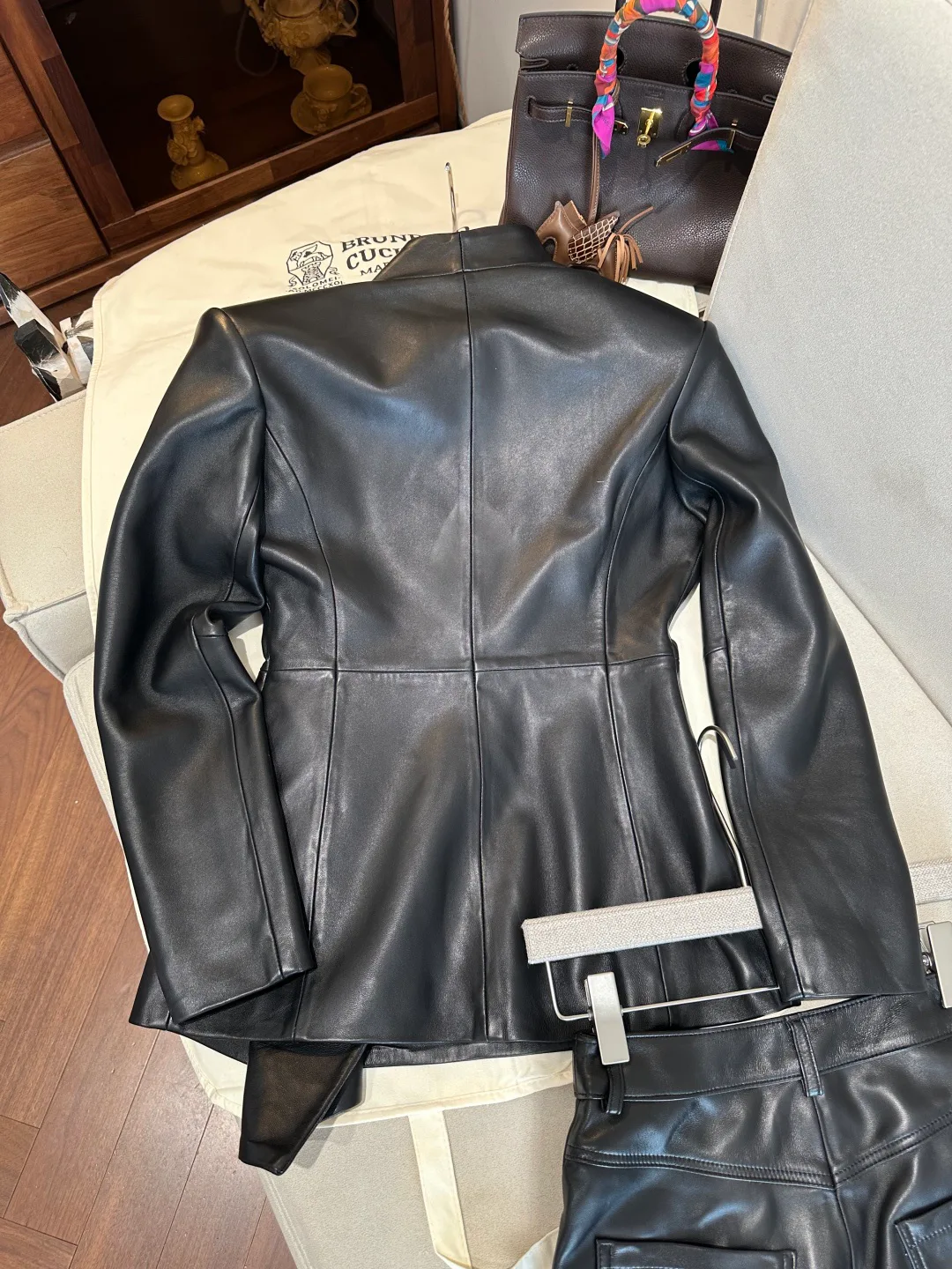 Кожаные Куртки И Дублёнки Женские Brunello Cucinelli 19304079