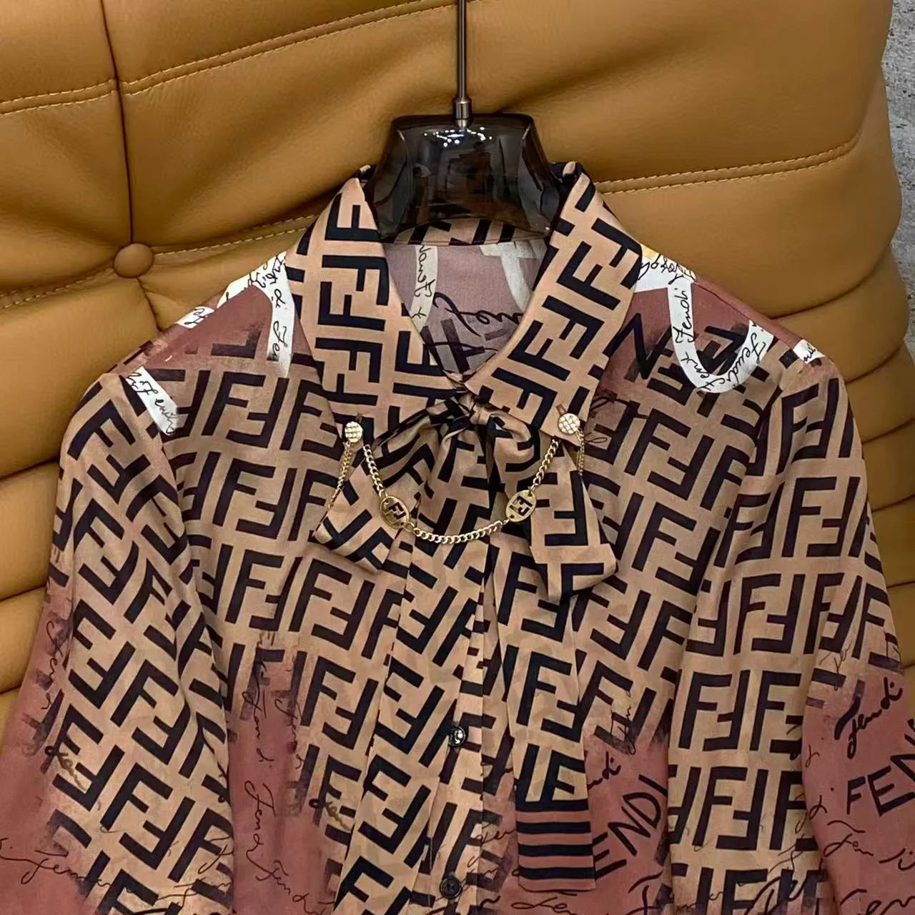 Рубашки Женские Fendi 648118