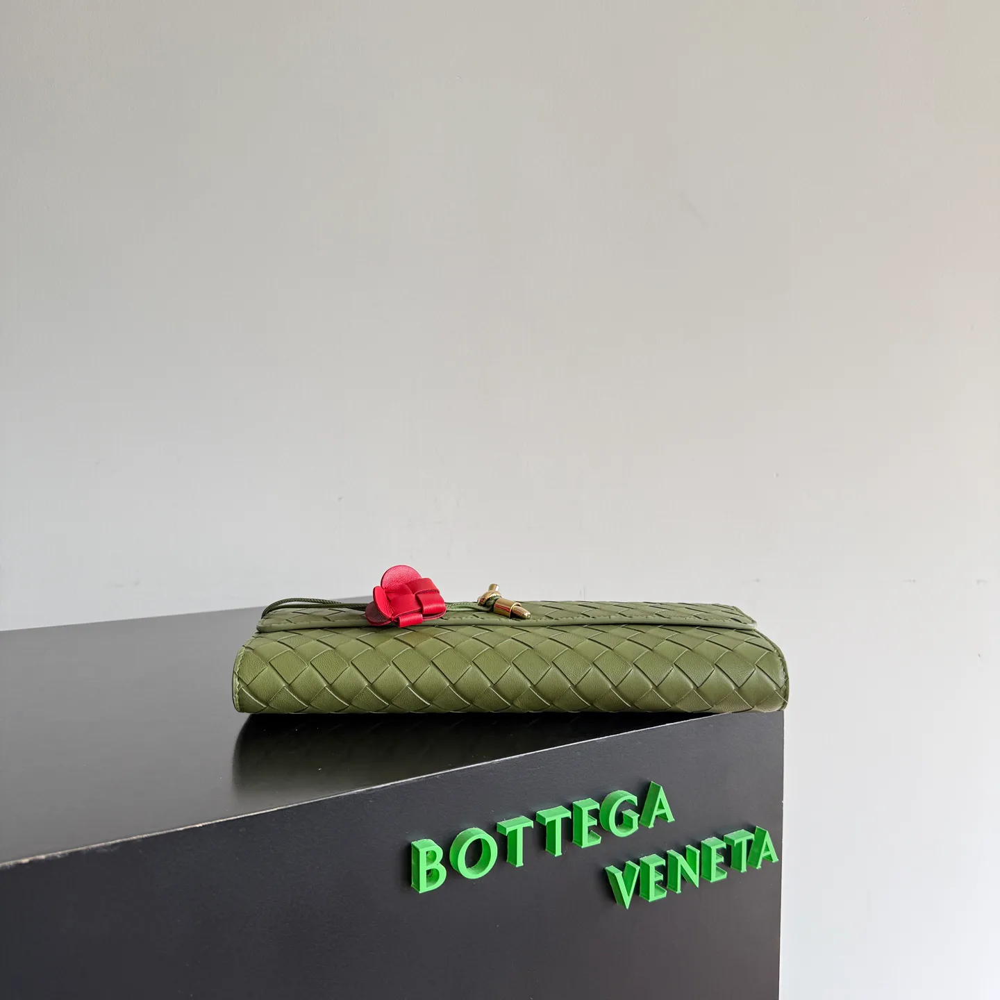 Клатчи Женские Bottega Veneta 18266715