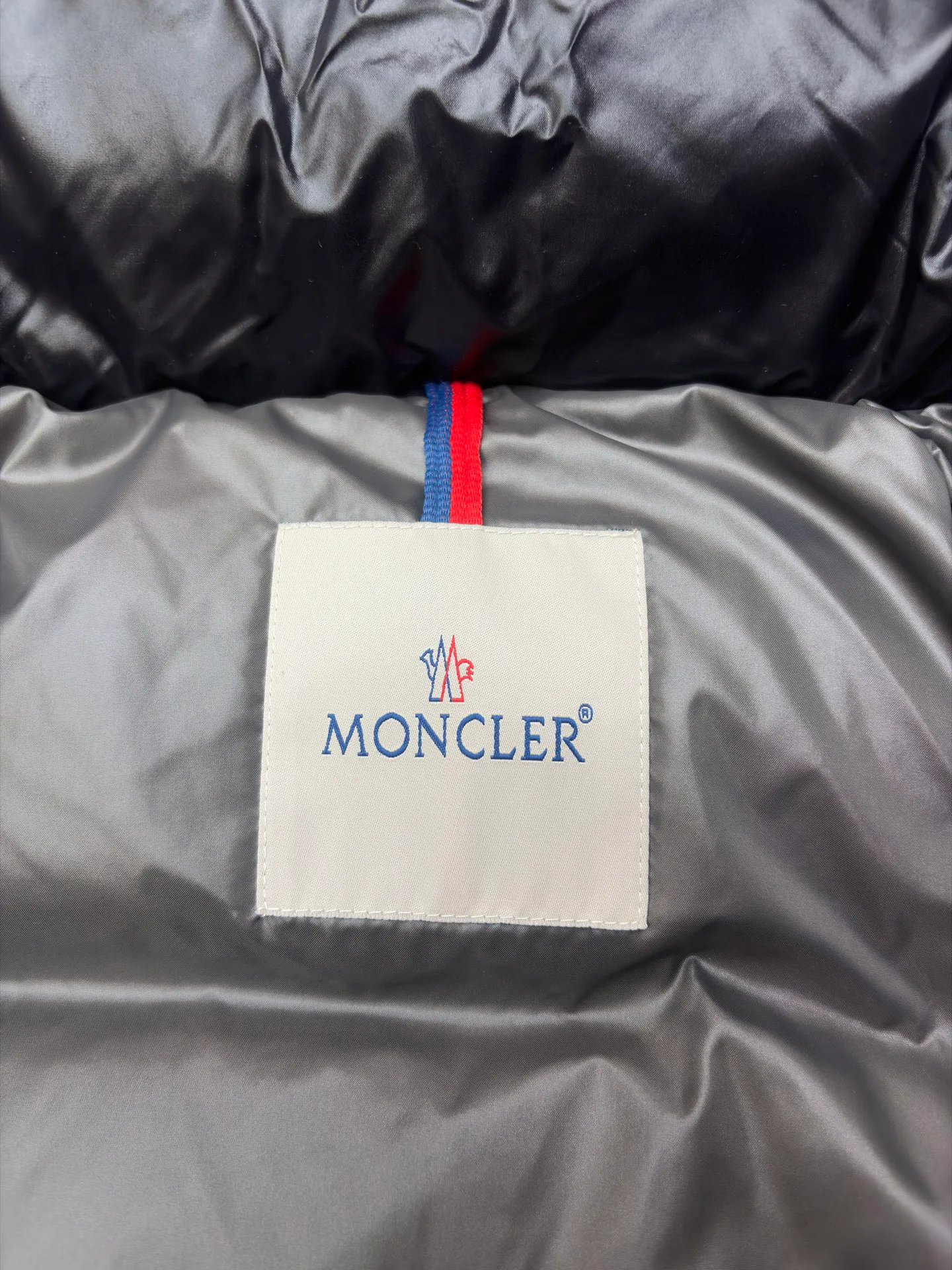 Куртки И Пуховики Женские Moncler 17568683
