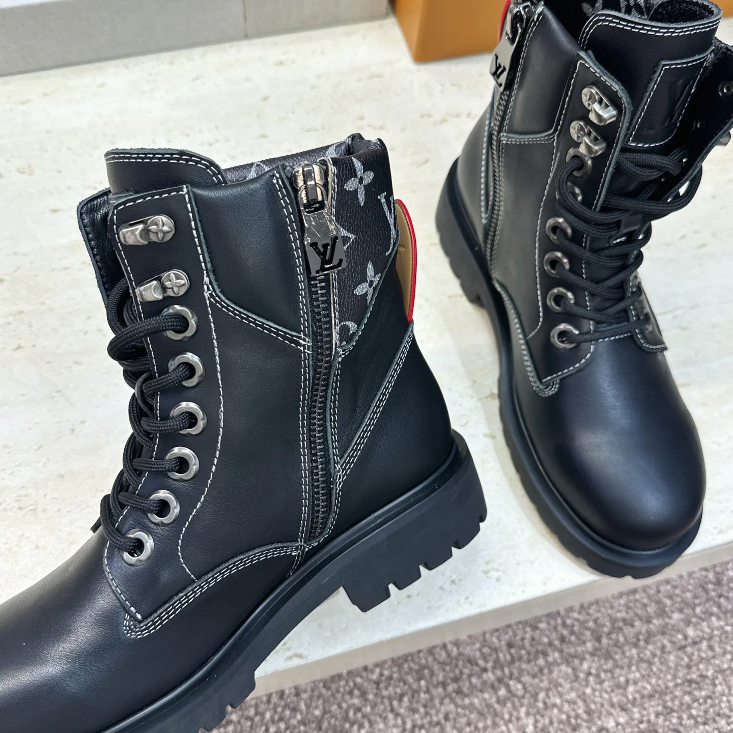 Ботинки Женские Louis Vuitton 18724519