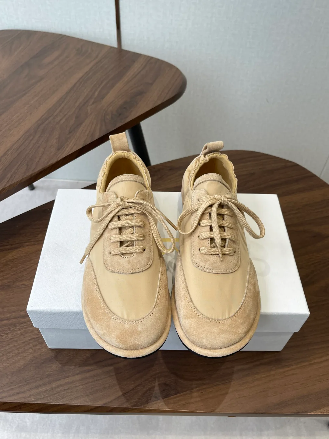 Кроссовки Женские The Row 11966346