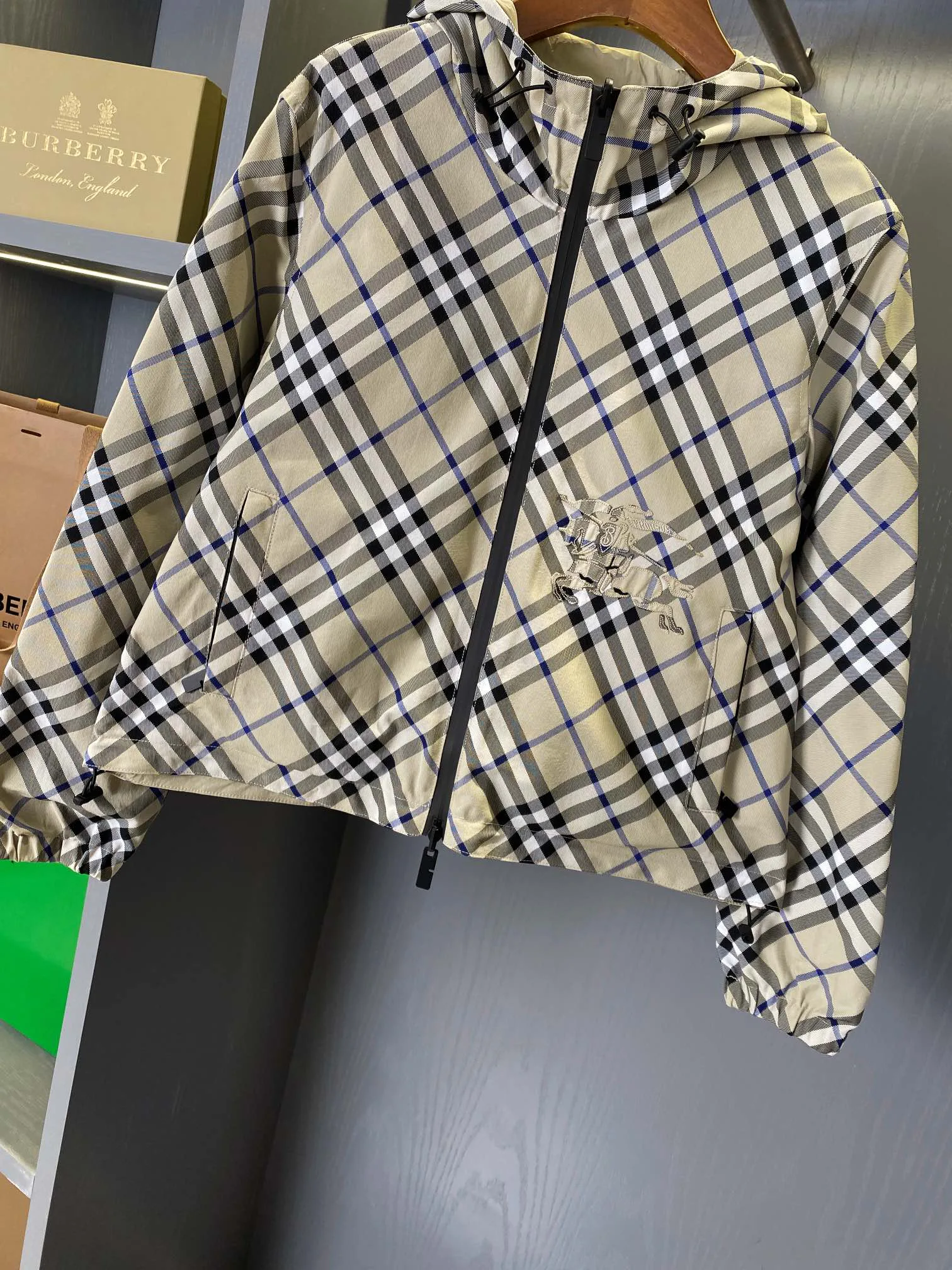 Куртки И Пуховики Мужские Burberry 13432887