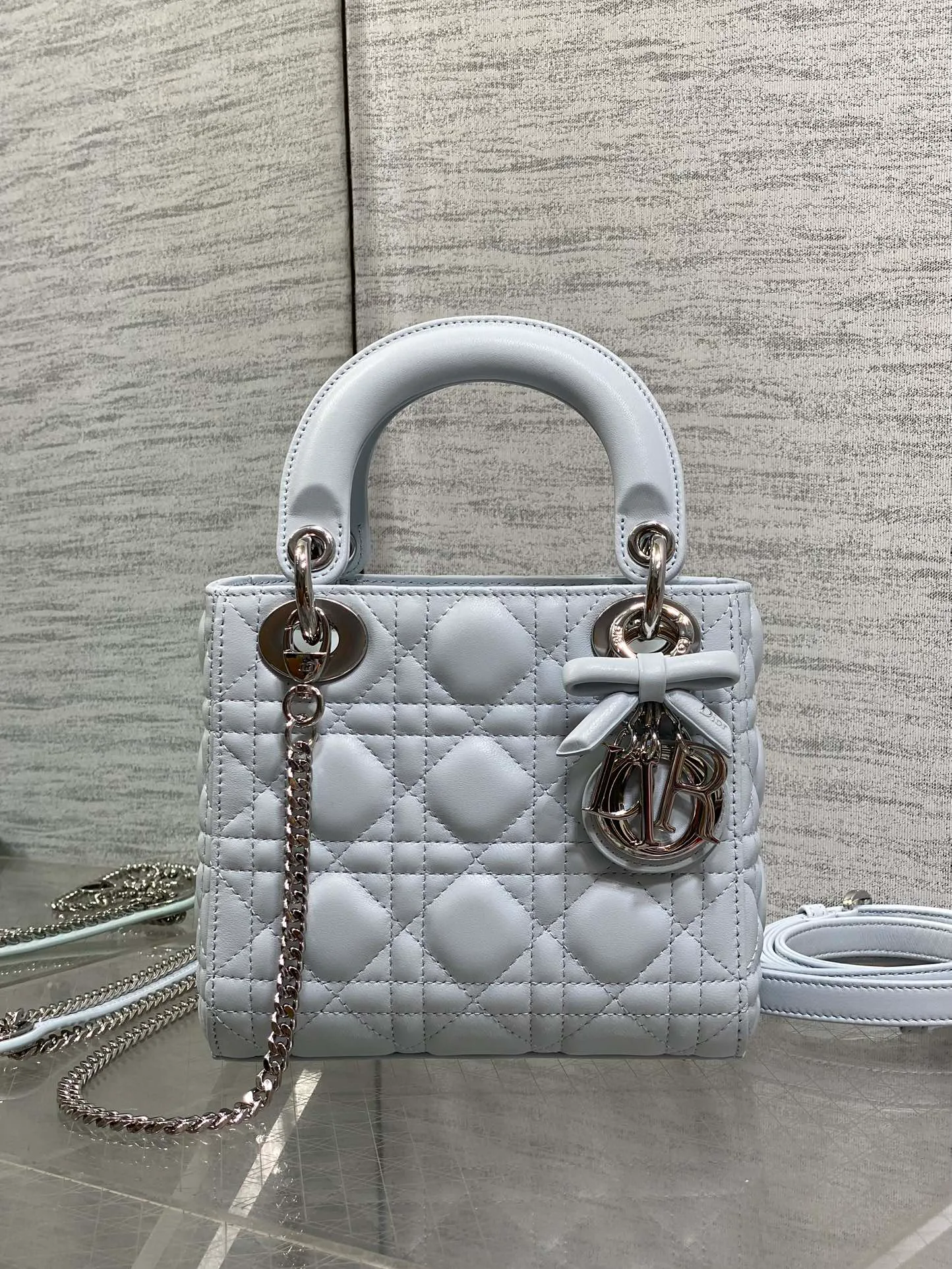 Классические Сумки Женские Christian Dior 13227176