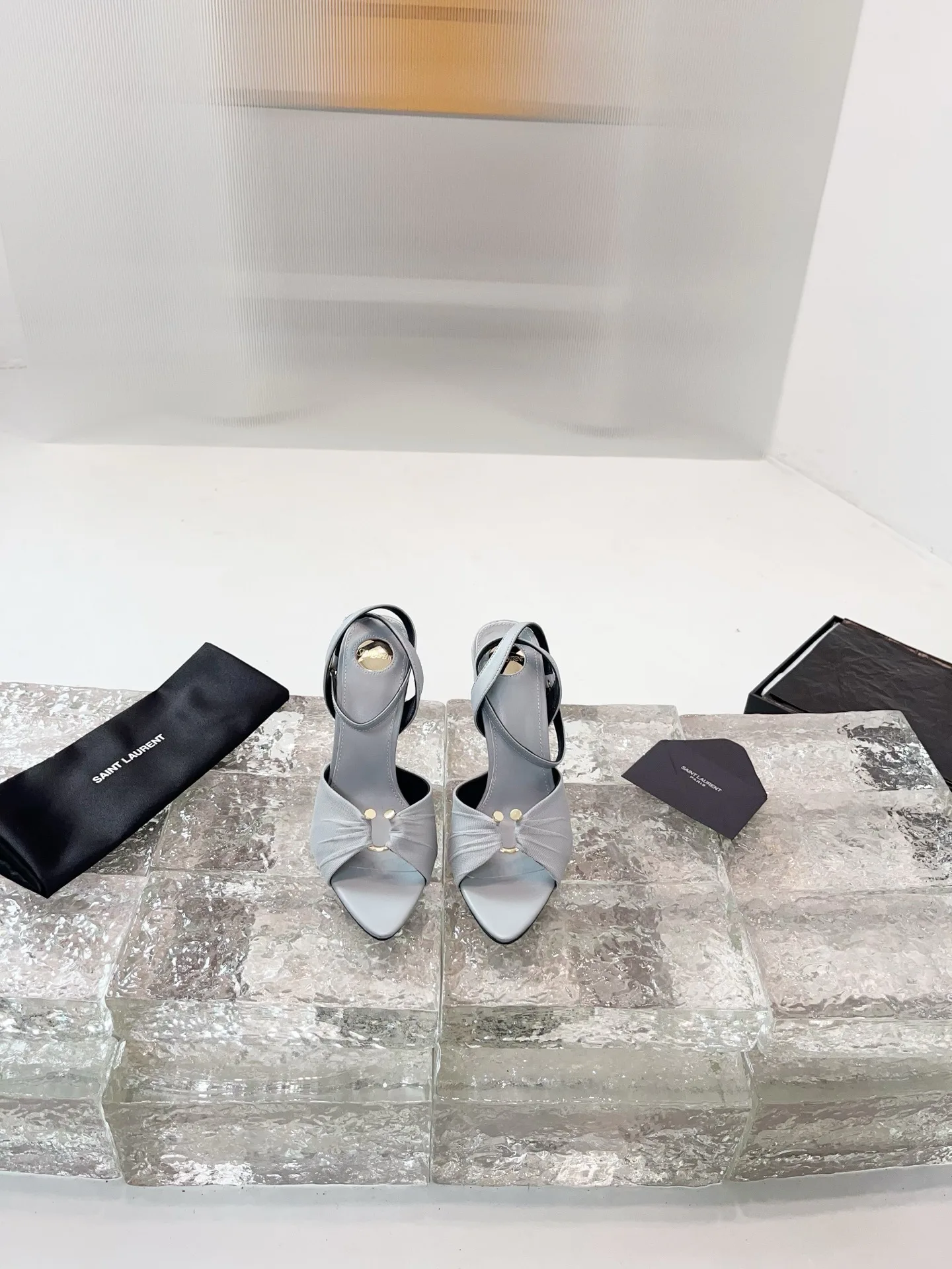 Босоножки Женские Saint Laurent 11278394