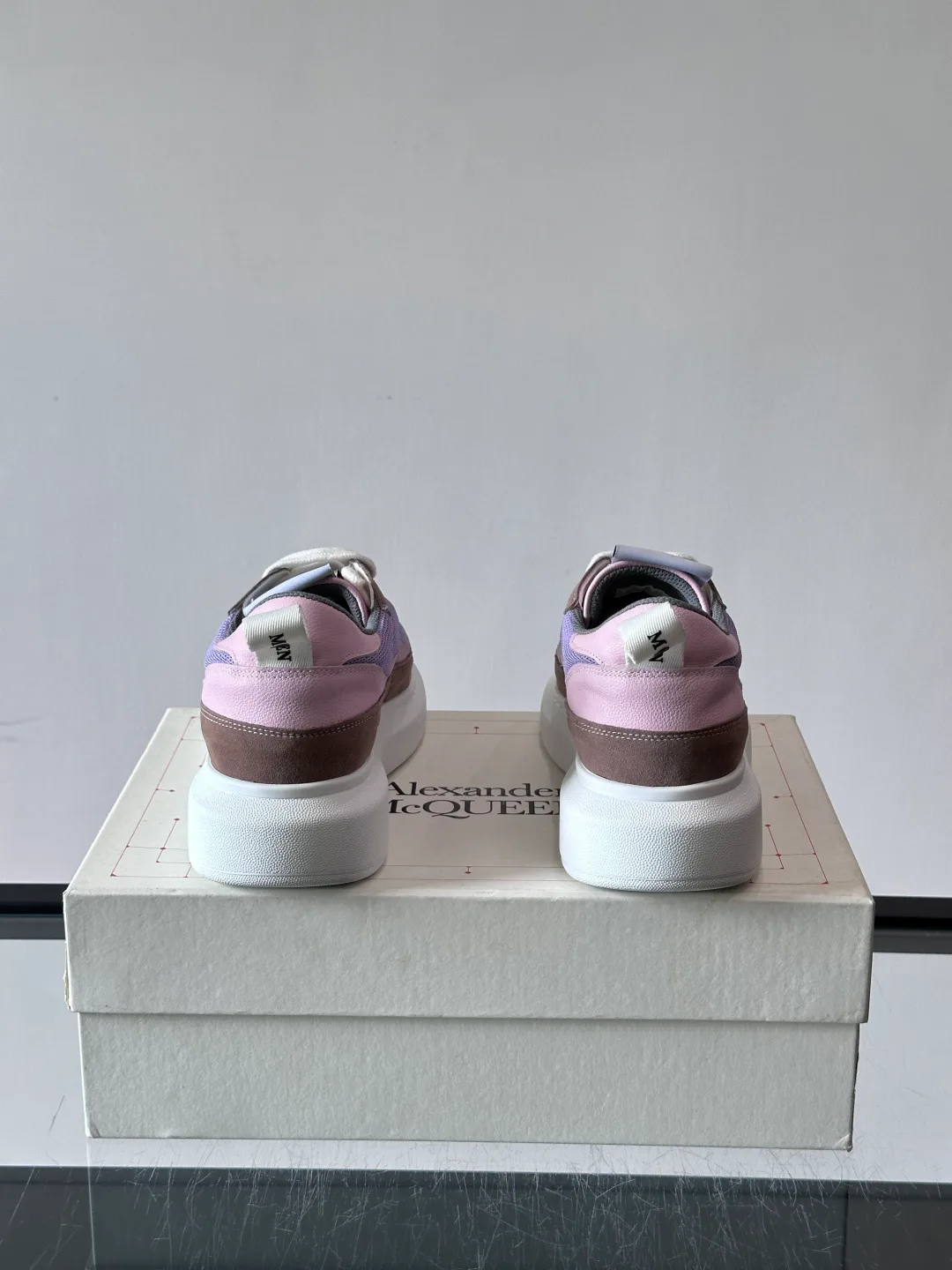 Кроссовки Женские Alexander Mcqueen 17799793