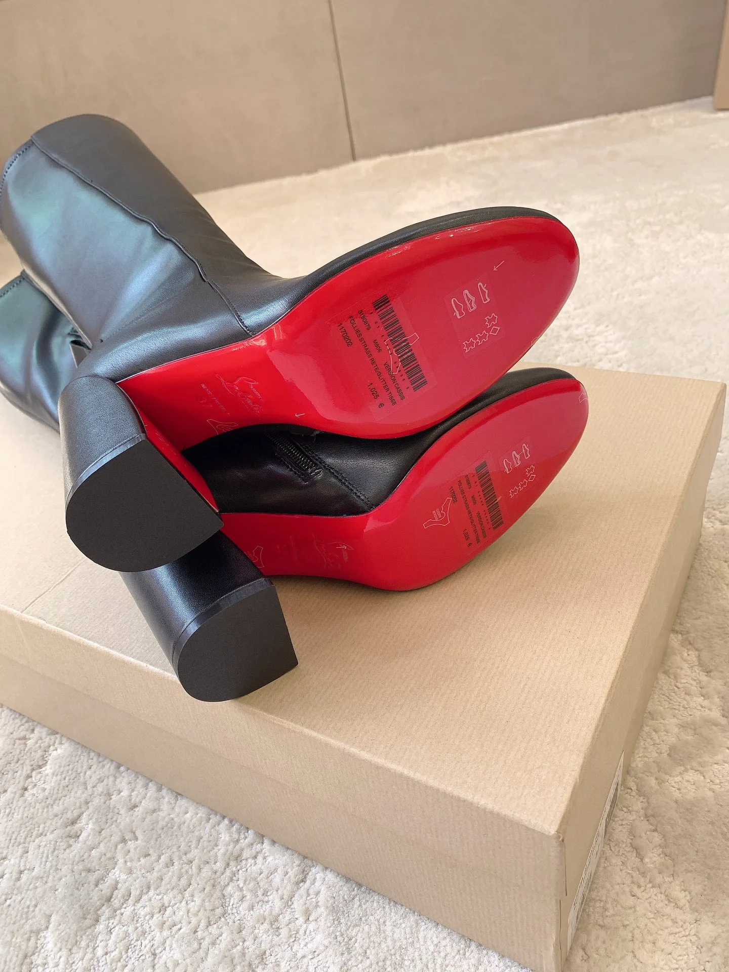 Сапоги Женские Christian Louboutin 17962835