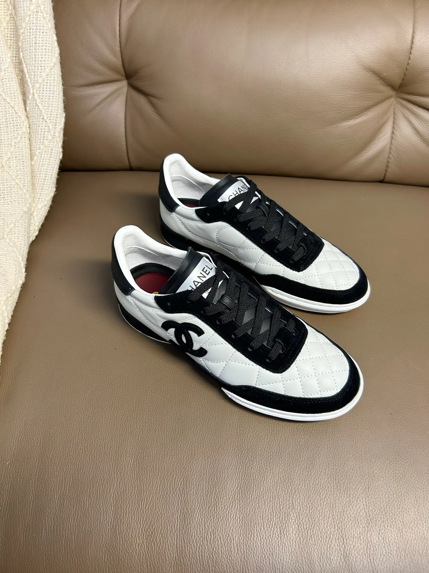 Кроссовки Женские Chanel 11579331