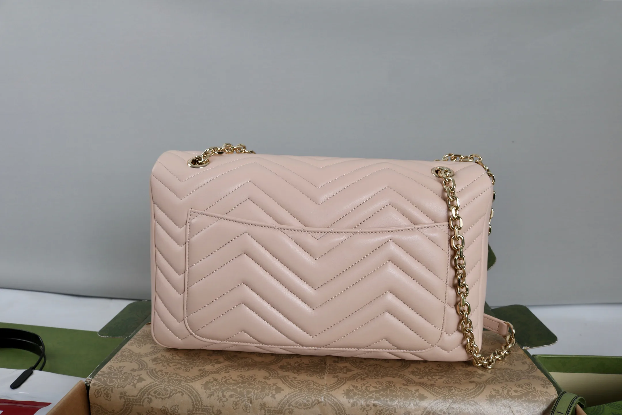 Классические Сумки Женские Gucci 18223242