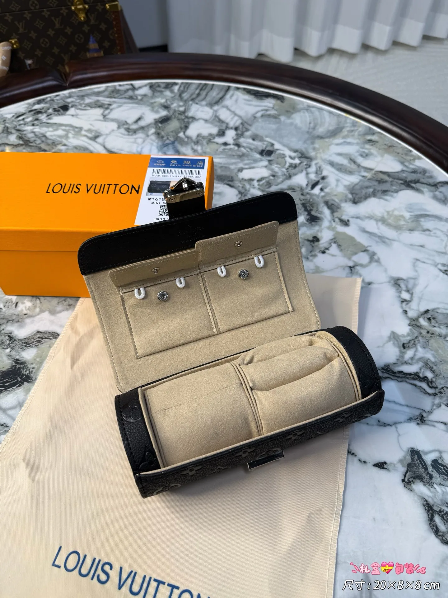 Текстиль Louis Vuitton 11568243