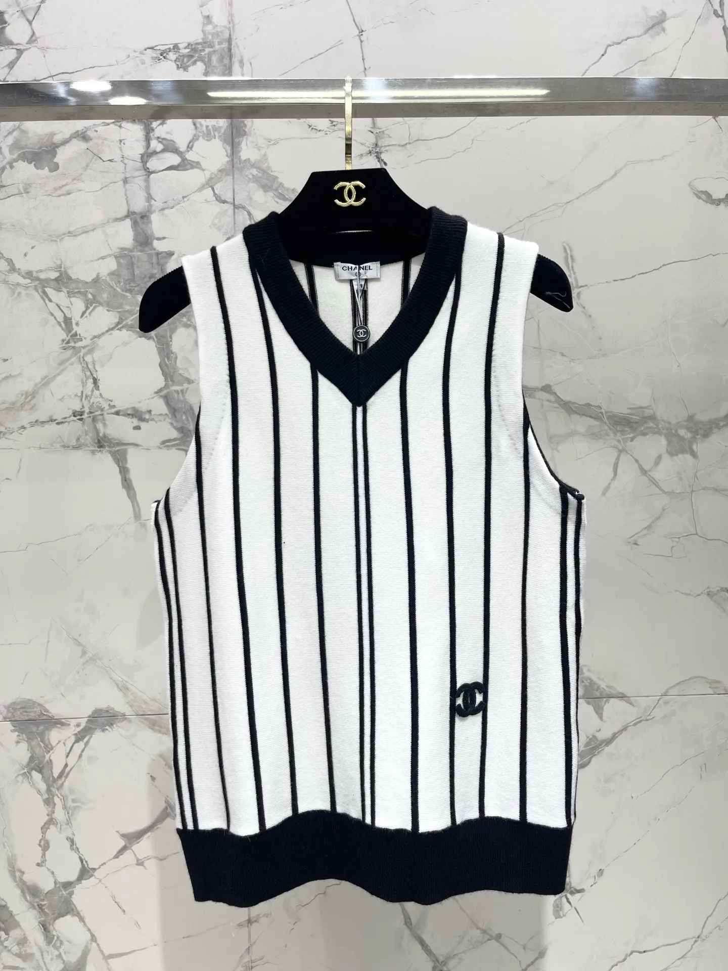 Жилеты Женские Chanel 18138579