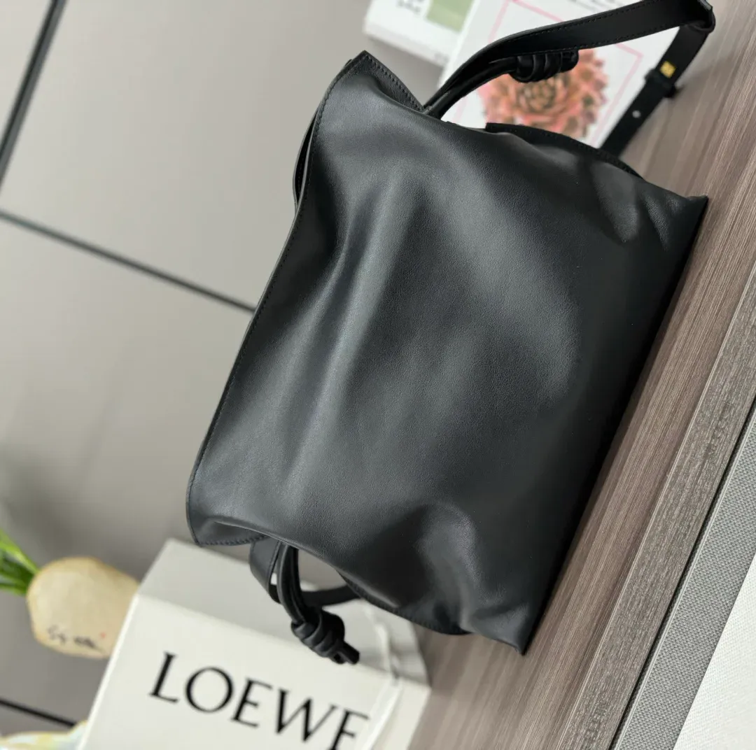 Клатчи Женские Loewe 1169257