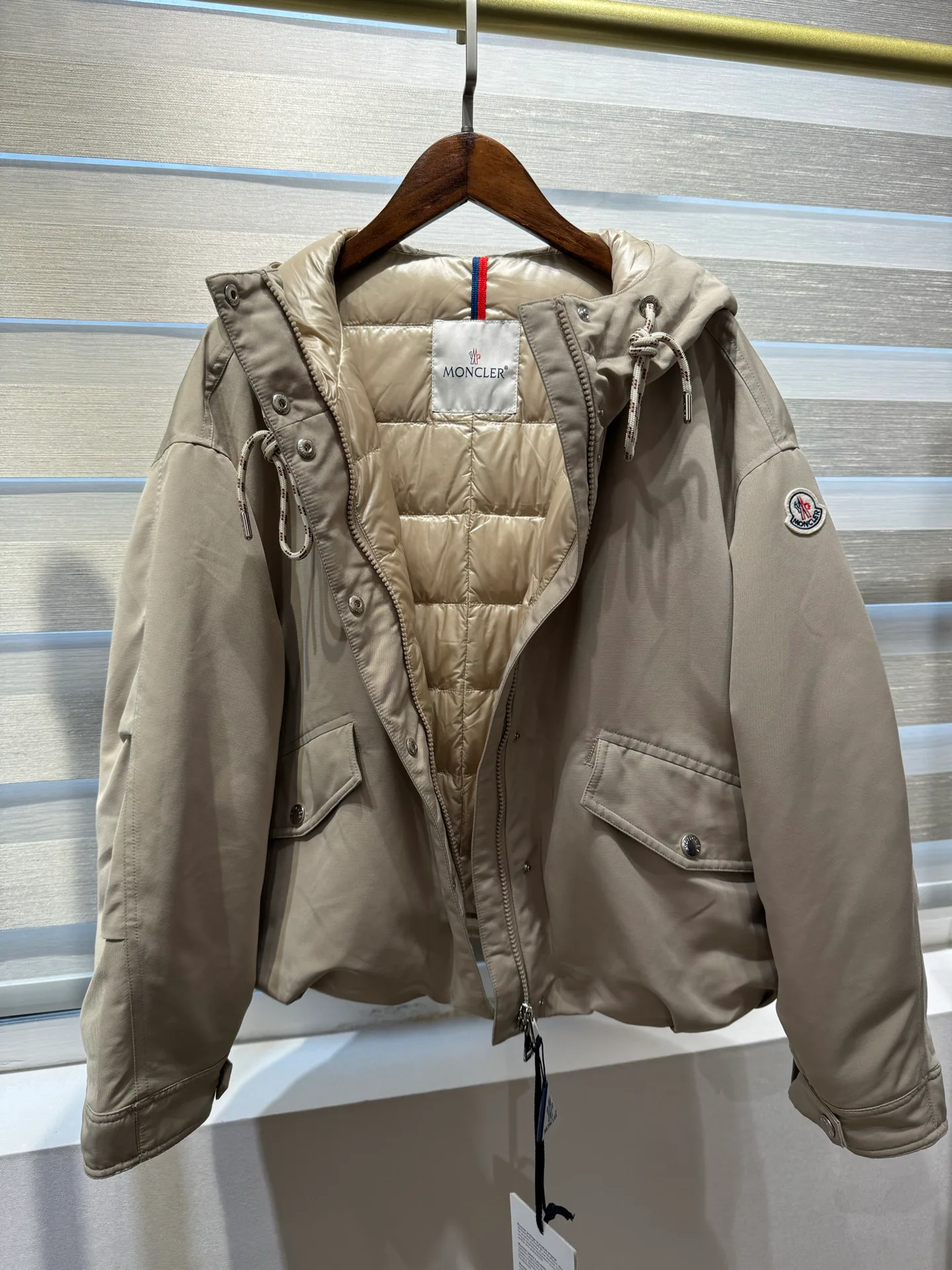 Куртки И Пуховики Женские Moncler 18815221
