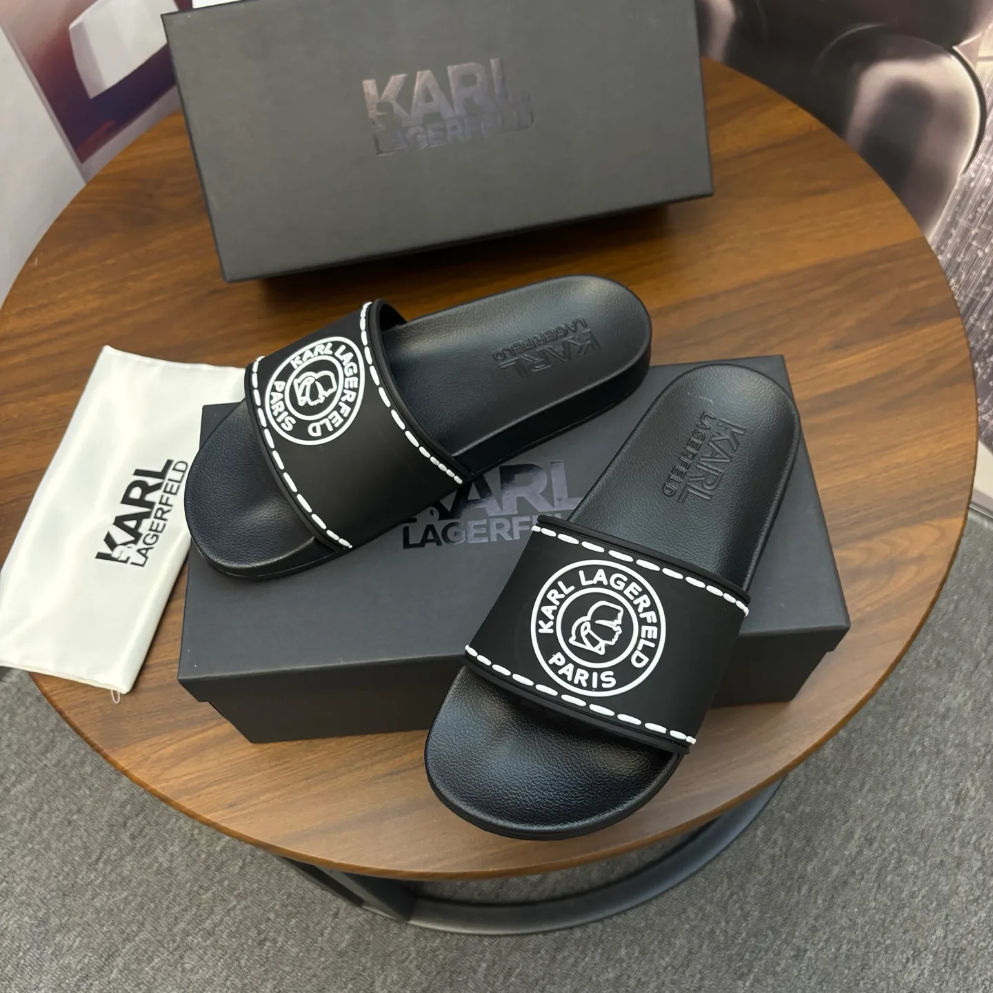 Шлепанцы Женские Karl Lagerfeld 11001543