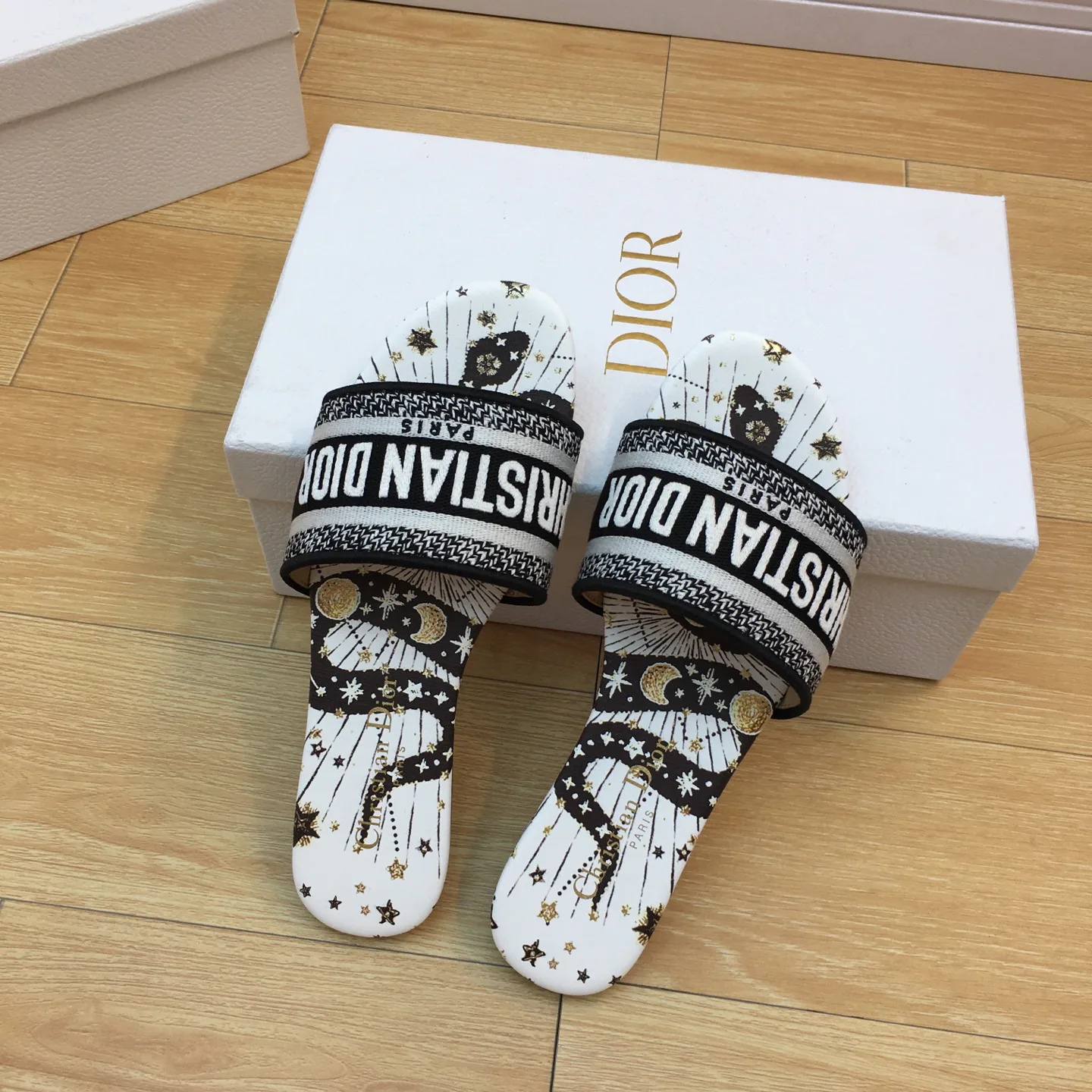 Шлепанцы Женские Christian Dior 11946855