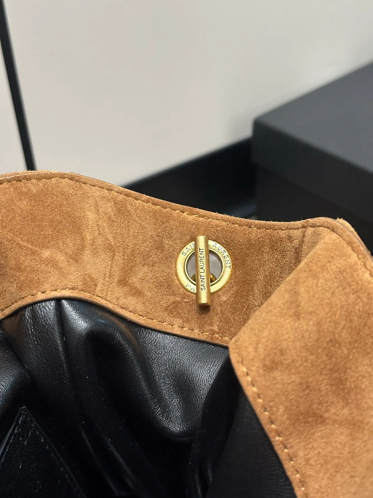 Классические Сумки Женские Saint Laurent 1388558