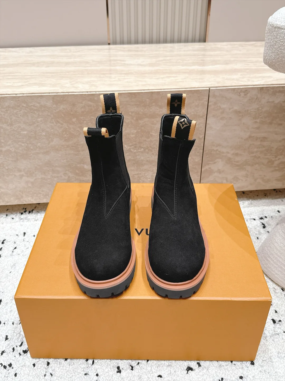 Ботинки Женские Louis Vuitton 18618982
