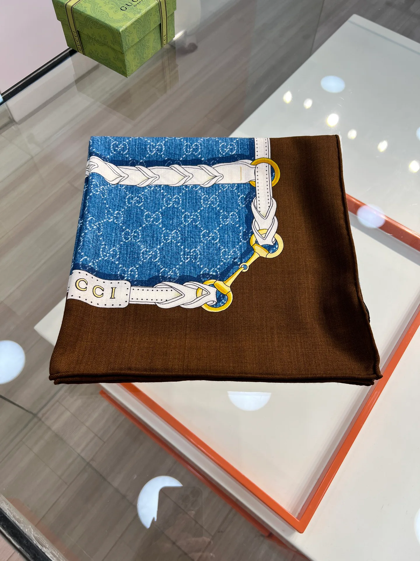 Шарфы Gucci 401710