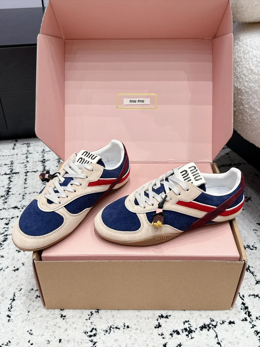 Кроссовки Женские Miu Miu 18505447