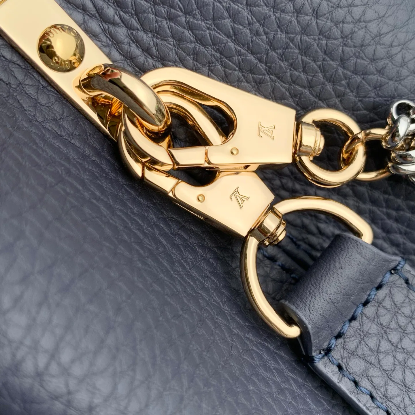 Классические Сумки Женские Louis Vuitton 18147531