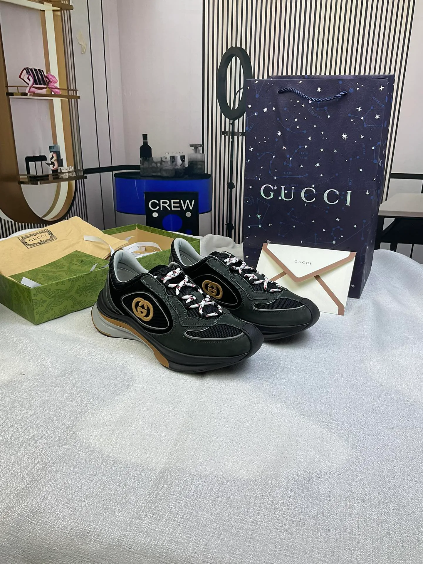 Кроссовки Женские Gucci 5120056
