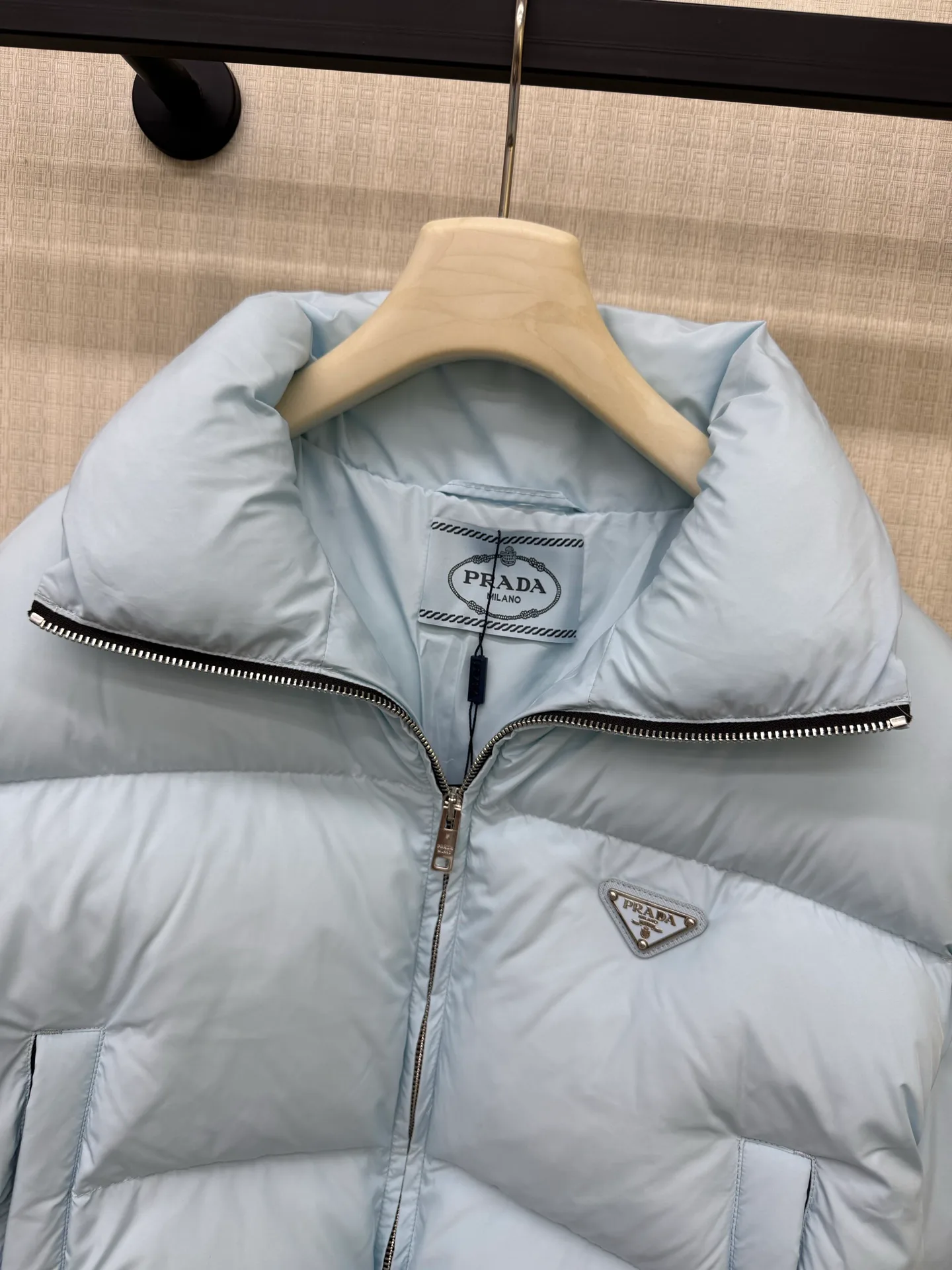 Куртки И Пуховики Женские Prada 18108032