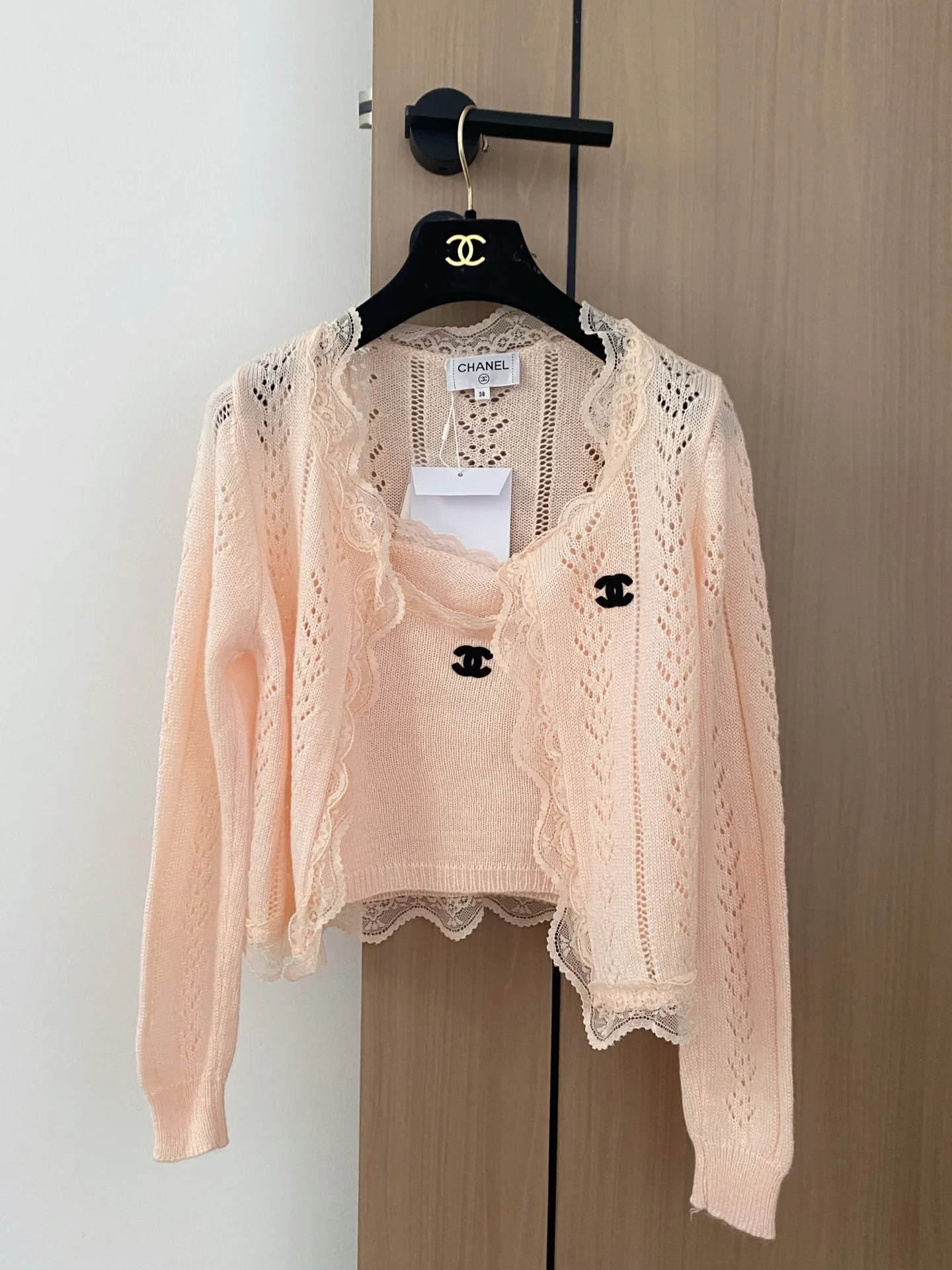 Жилеты Женские Chanel 11180885