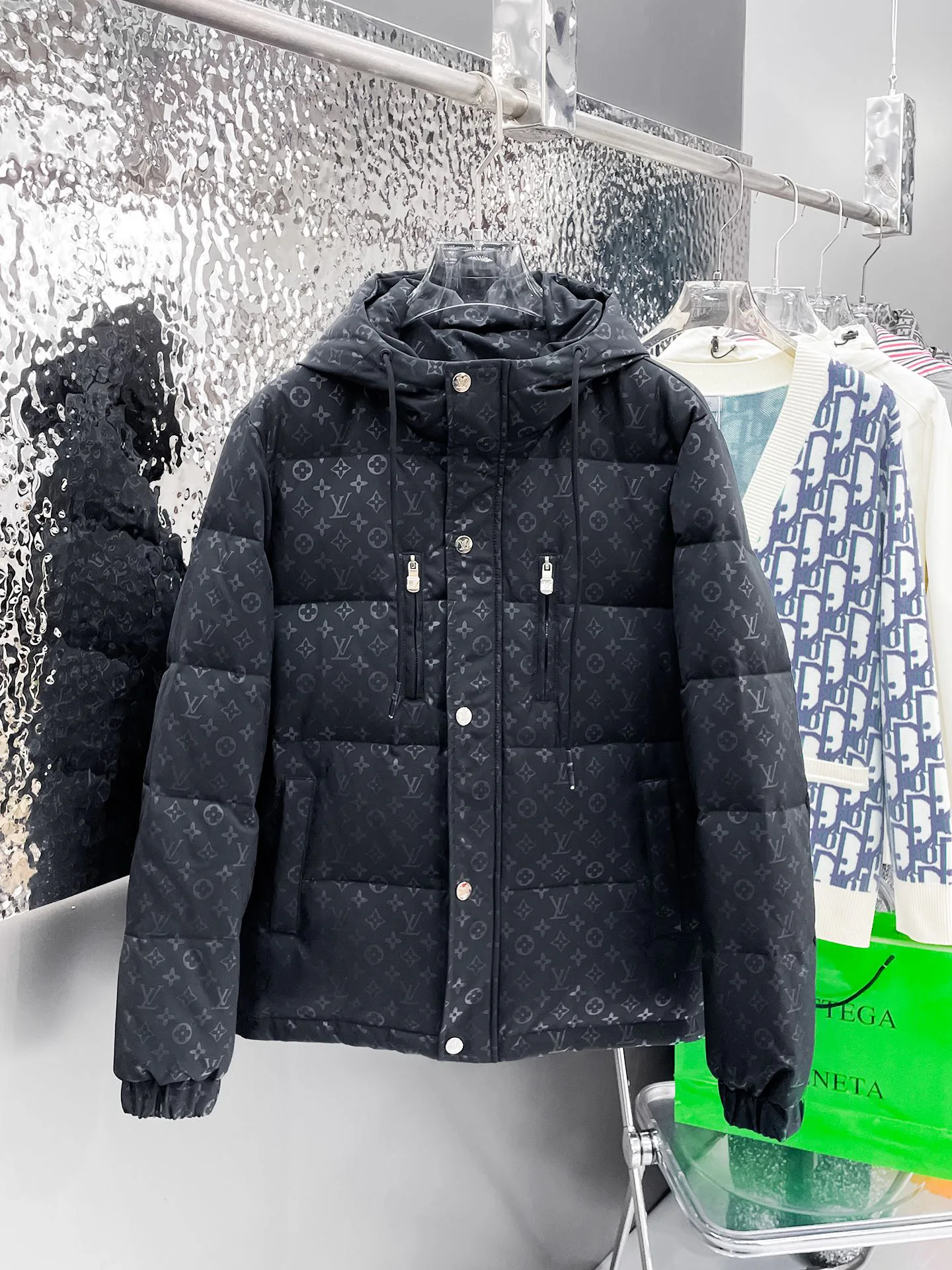 Куртки И Пуховики Женские Louis Vuitton 1858313