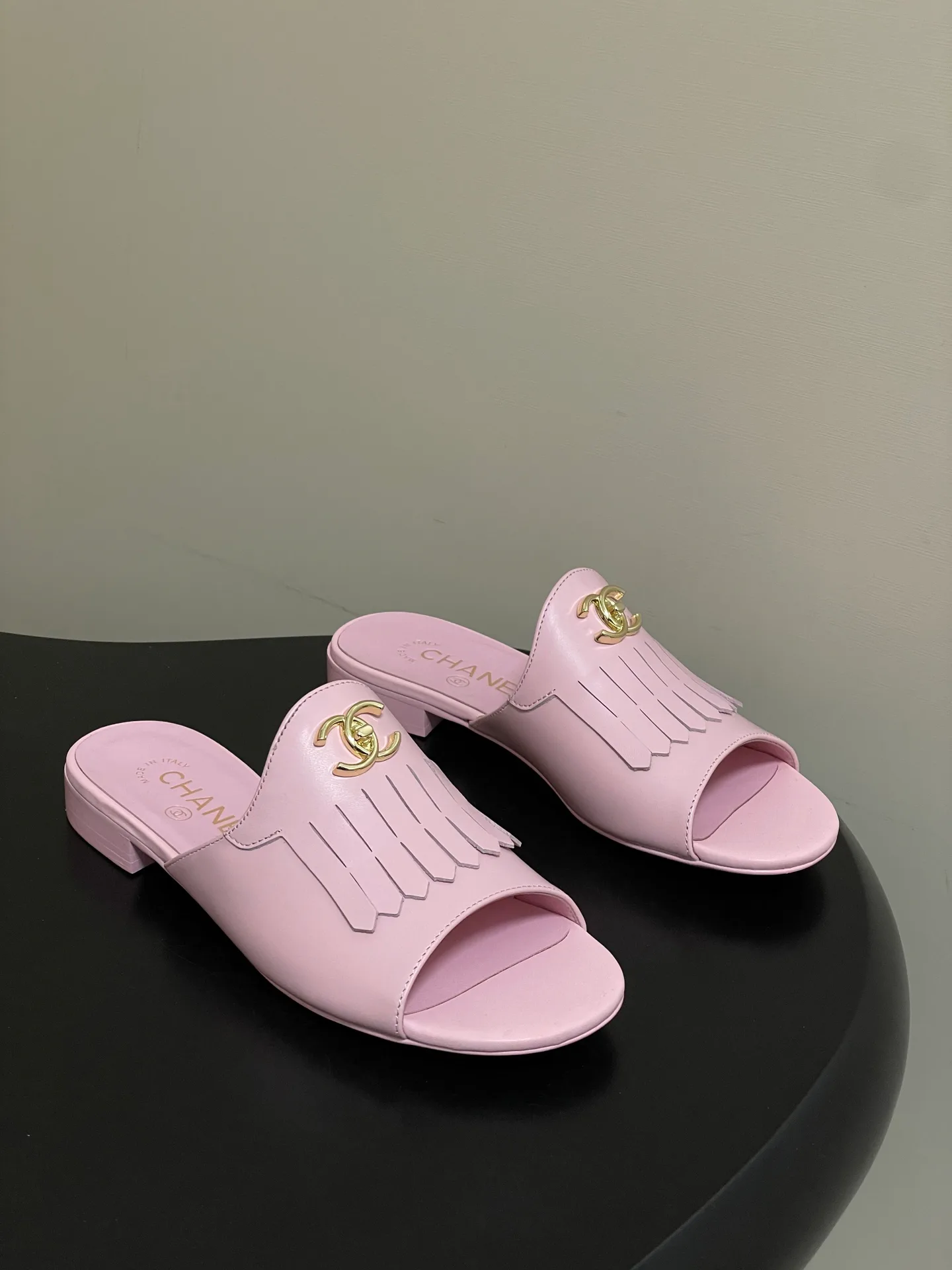 Босоножки Женские Chanel 10993933