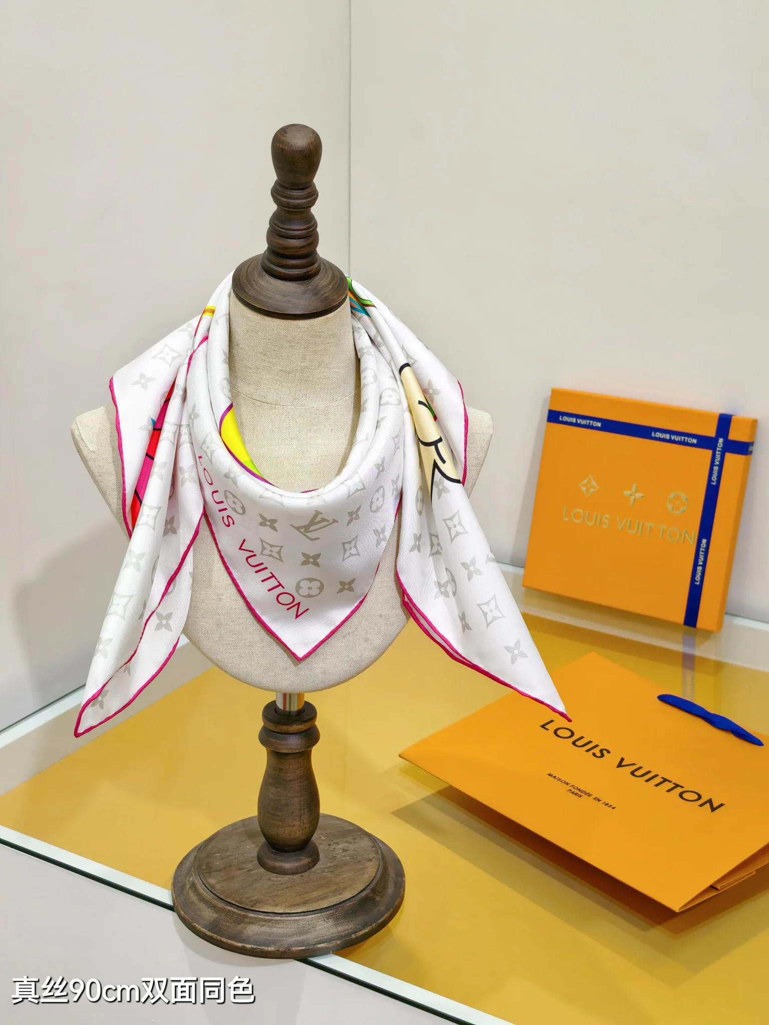 Платки Louis Vuitton 17673132