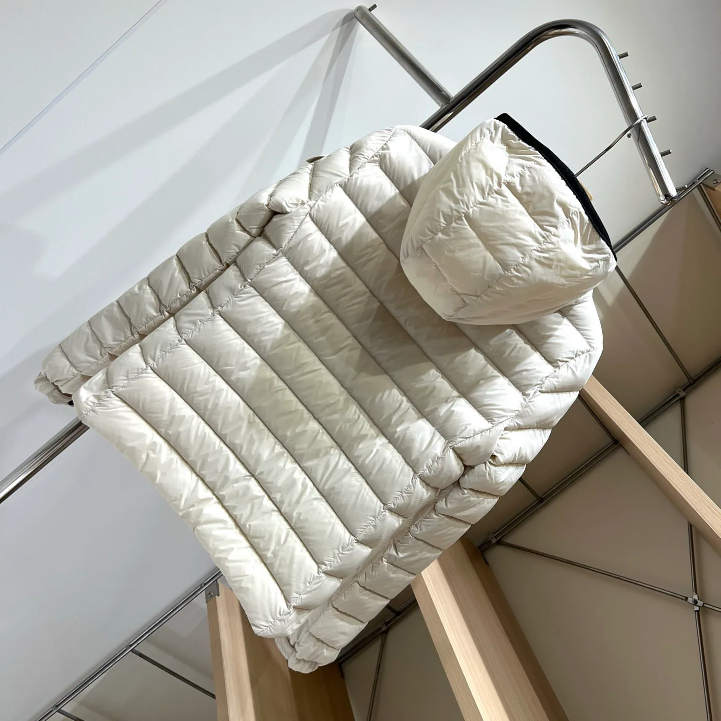 Куртки И Пуховики Женские Moncler 18336958