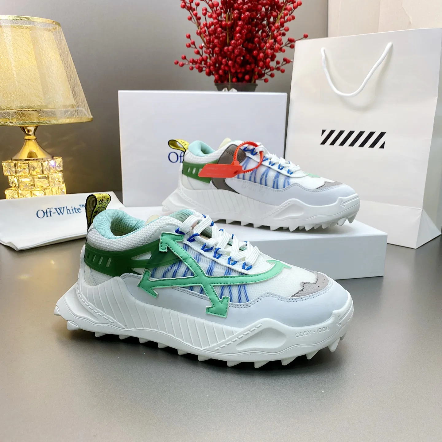Кроссовки Женские Off-White 17530525
