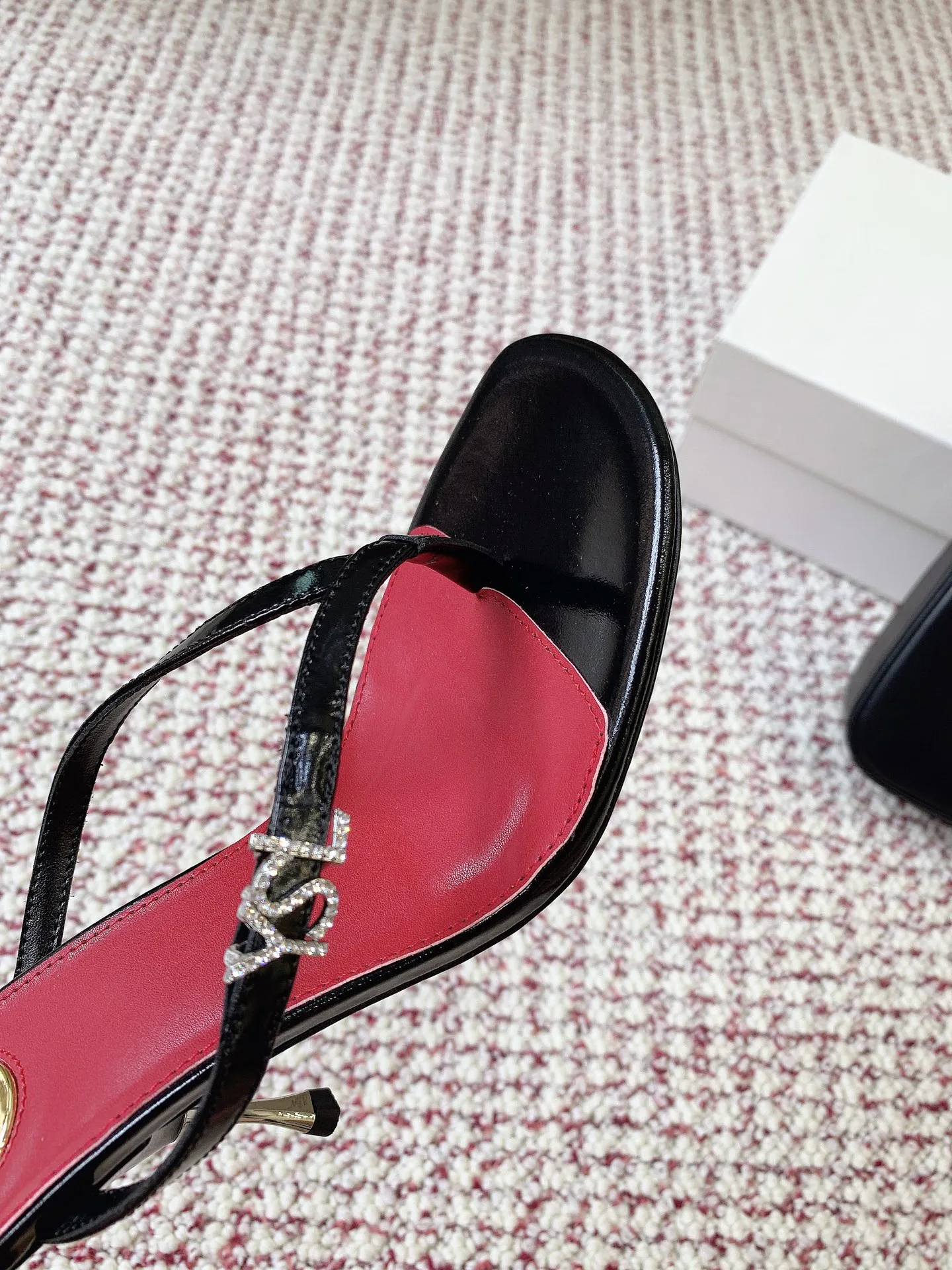Босоножки Женские Saint Laurent 13080947