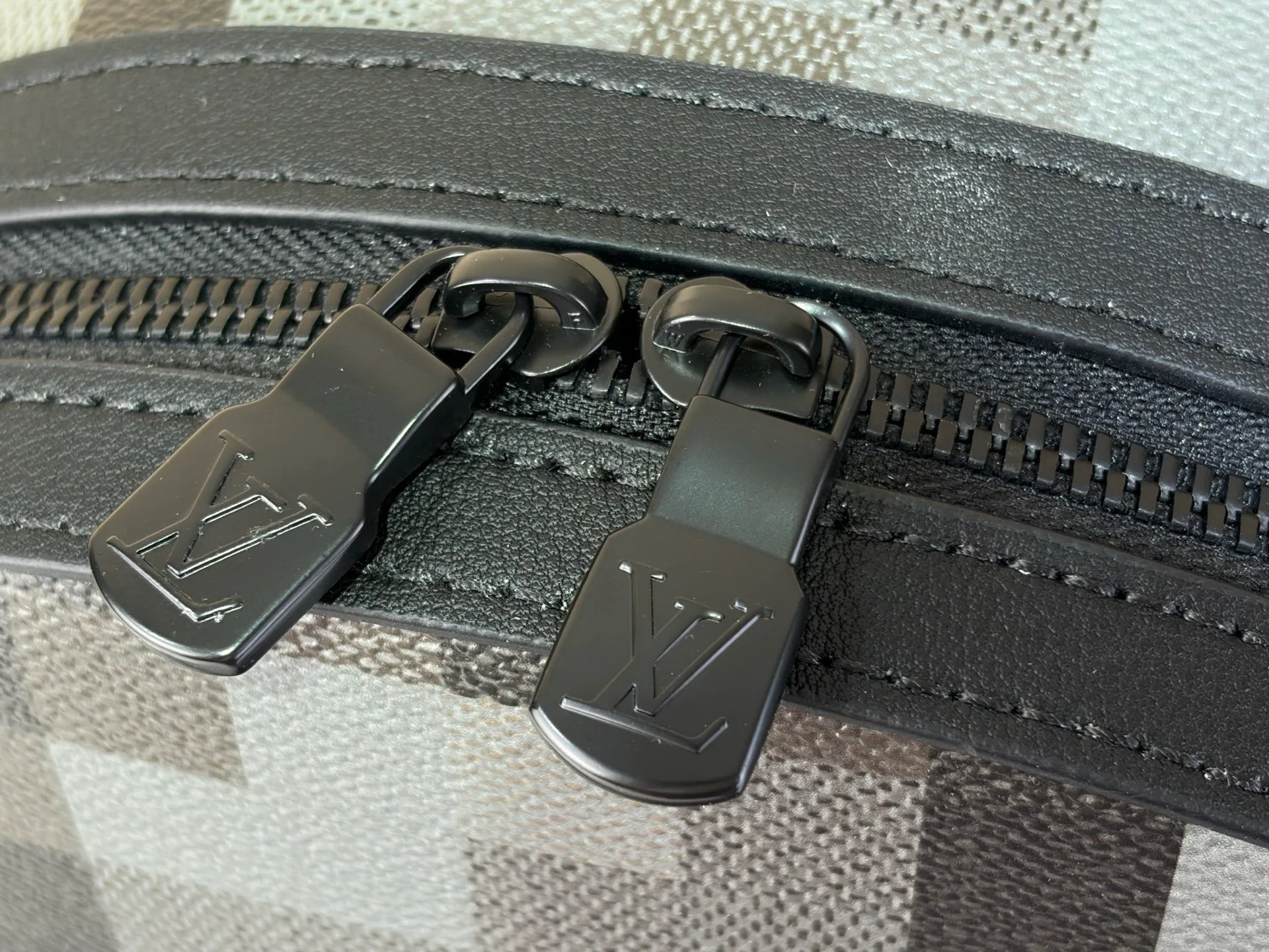Рюкзаки Женские Louis Vuitton 14901894