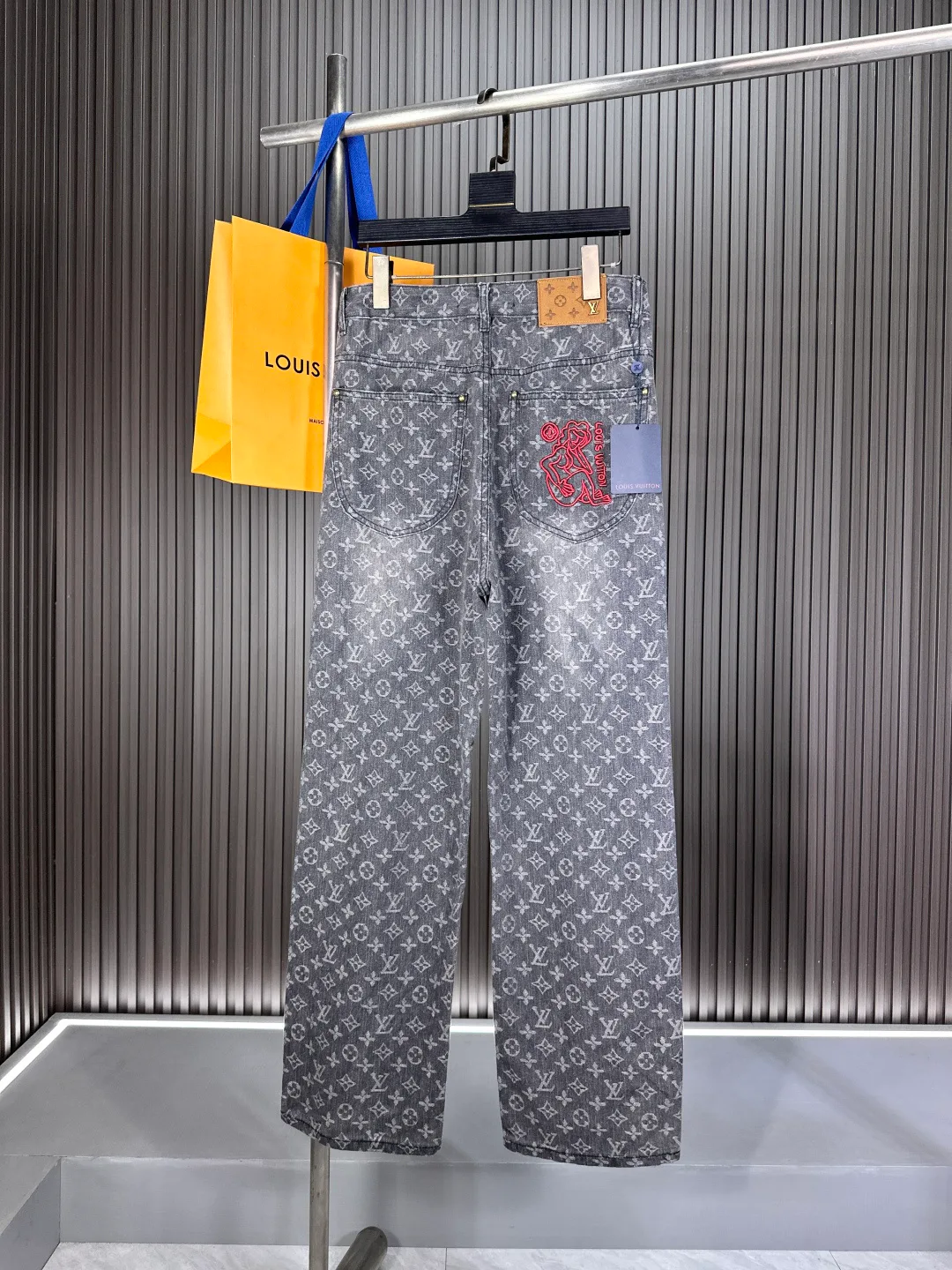 Джинсы Женские Louis Vuitton 13752040