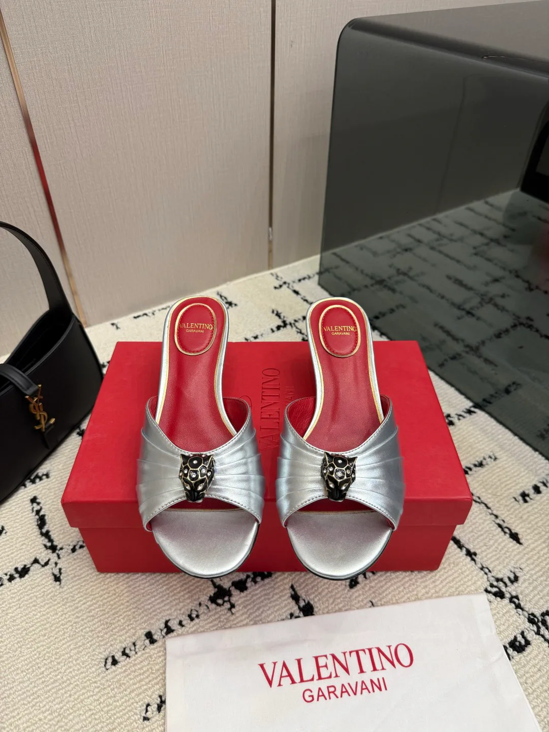 Босоножки Женские Valentino 18049038