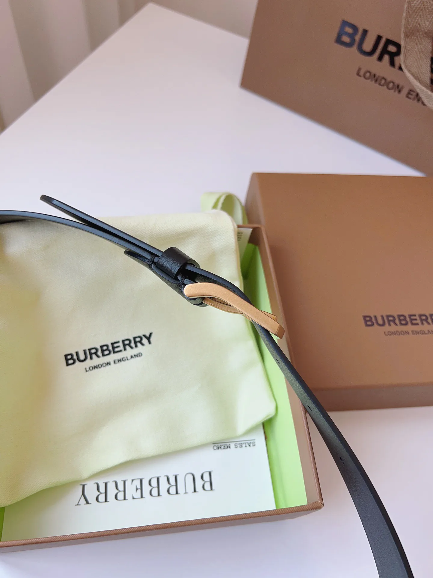 Ремни Burberry 11648714