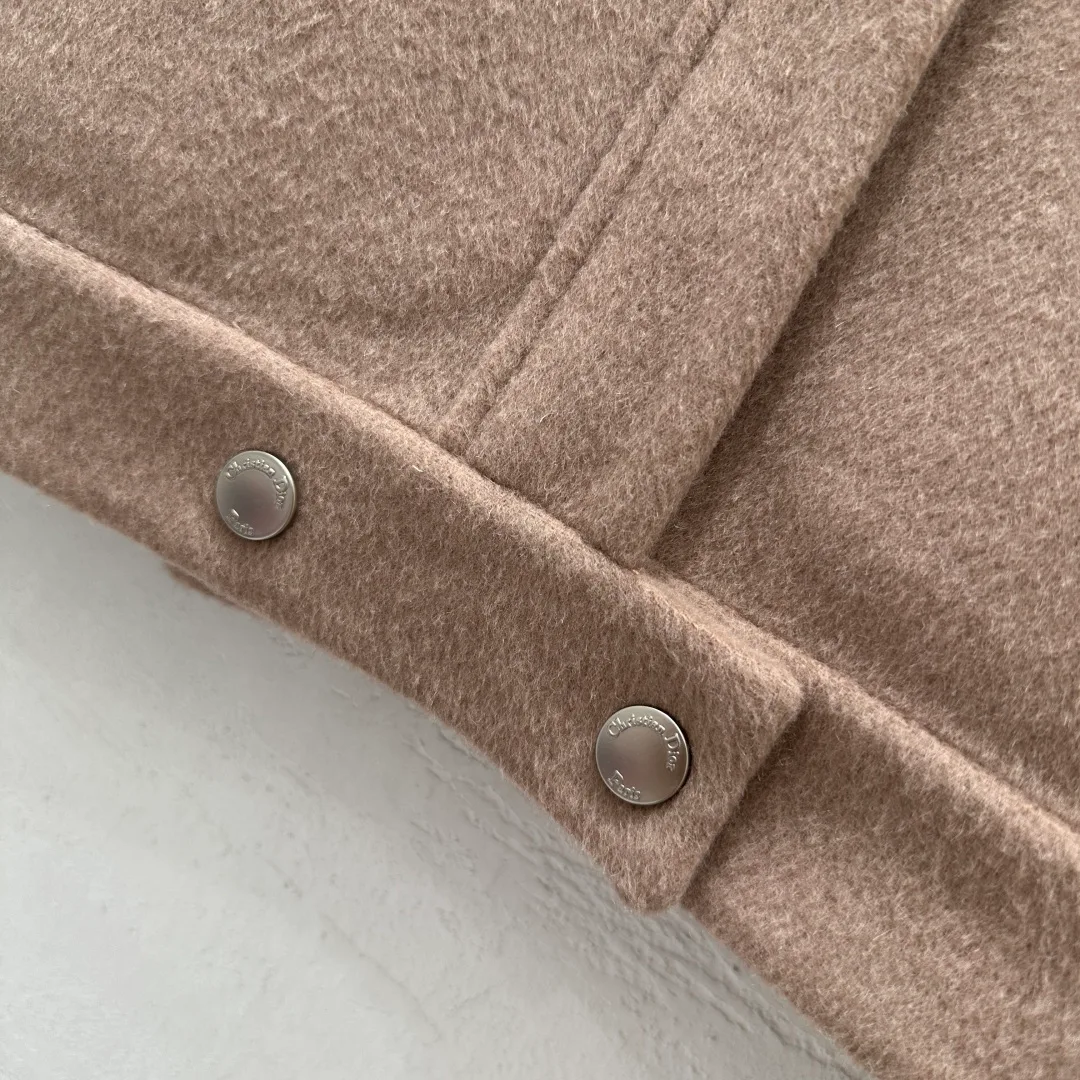 Куртки И Пуховики Женские Louis Vuitton 92655