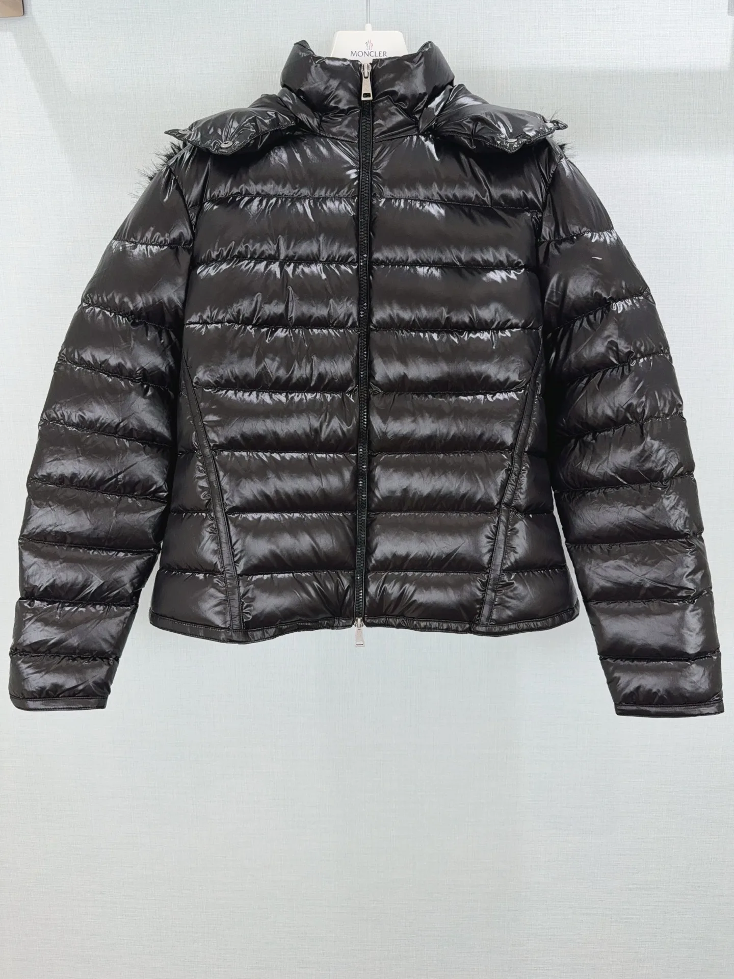 Куртки И Пуховики Женские Moncler 18571750
